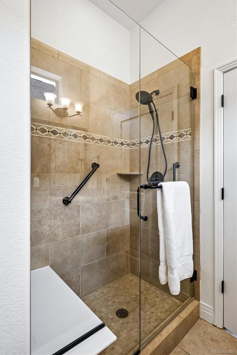 MLS Image #15 for 8043 e 49th place,denver, Colorado