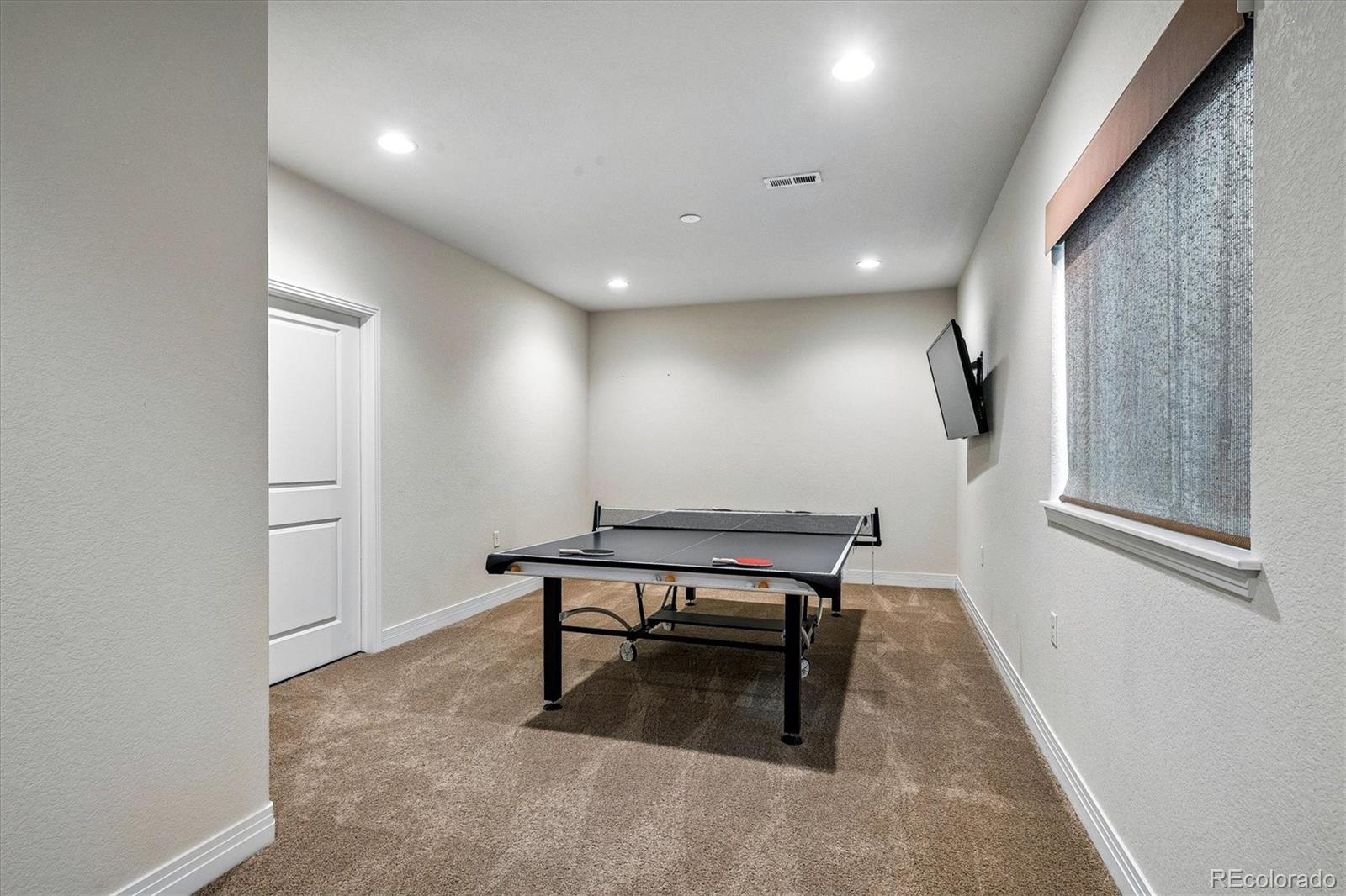 MLS Image #24 for 8043 e 49th place,denver, Colorado