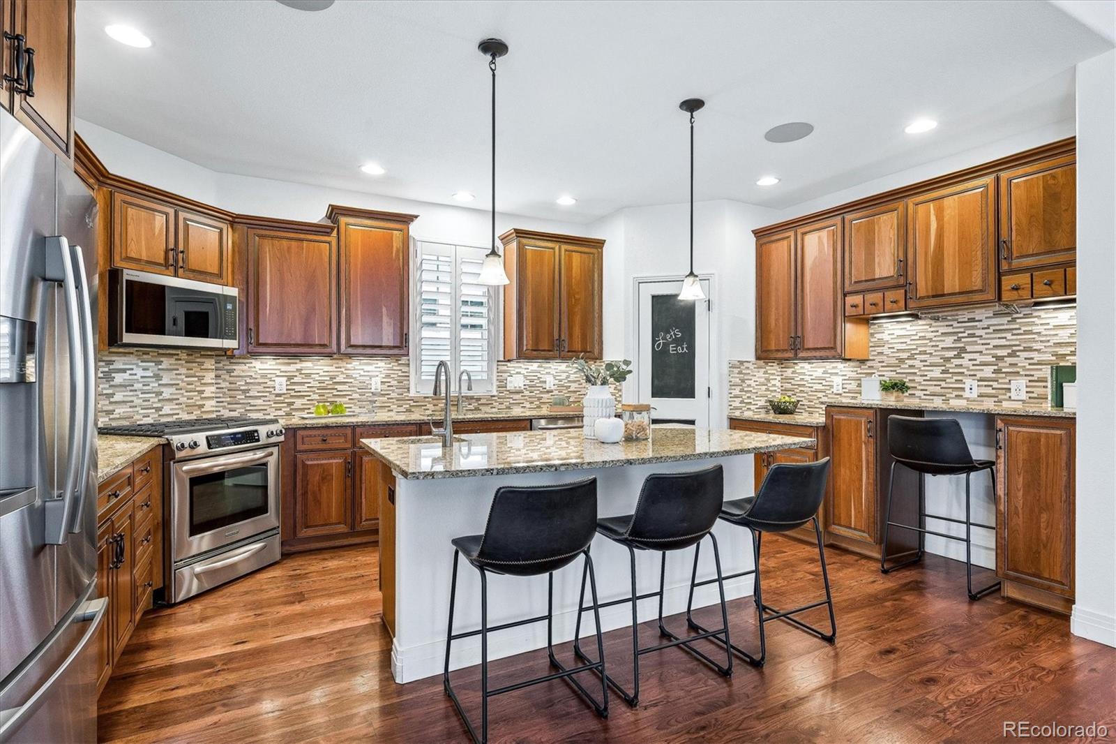 MLS Image #6 for 8043 e 49th place,denver, Colorado