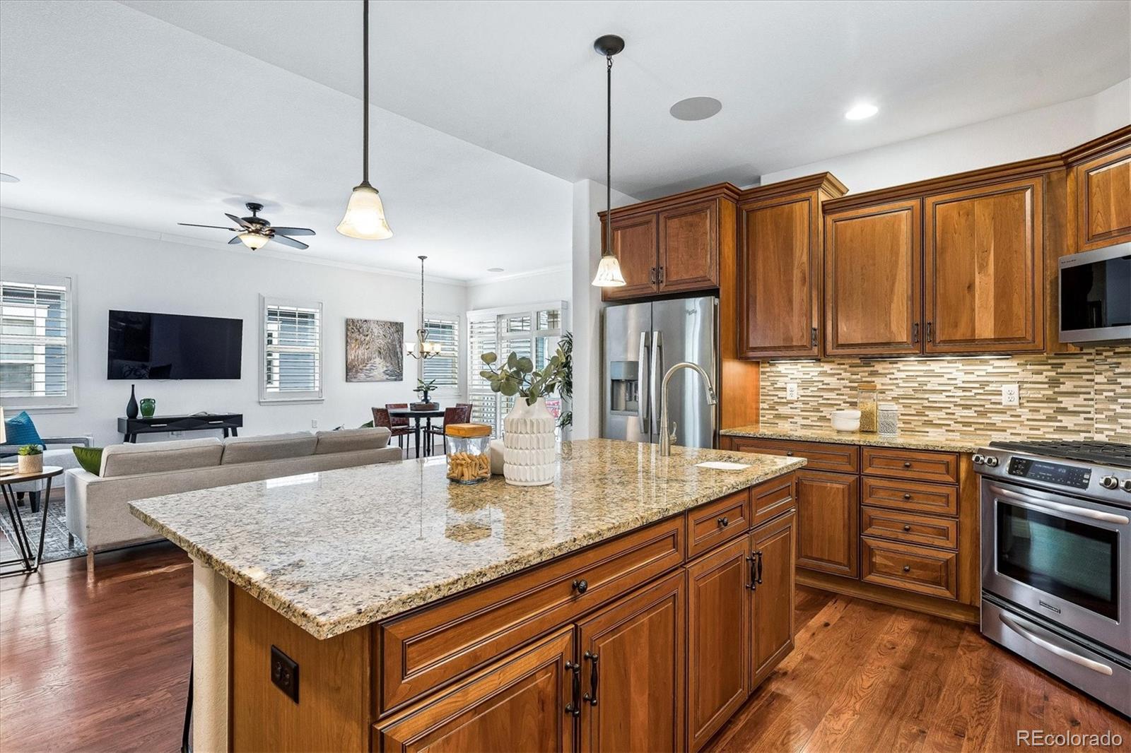 MLS Image #8 for 8043 e 49th place,denver, Colorado