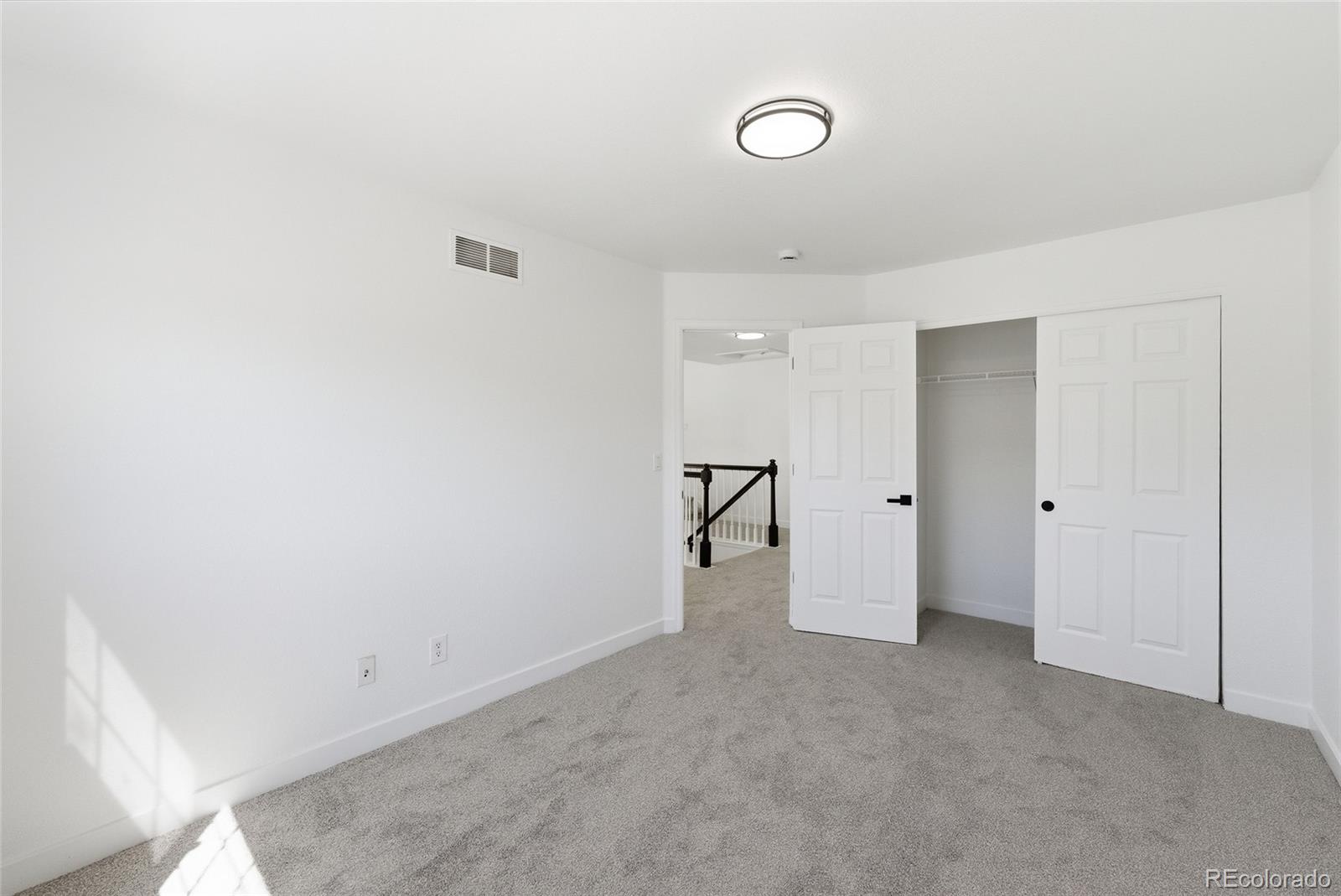 MLS Image #14 for 20053 e 40th avenue,denver, Colorado