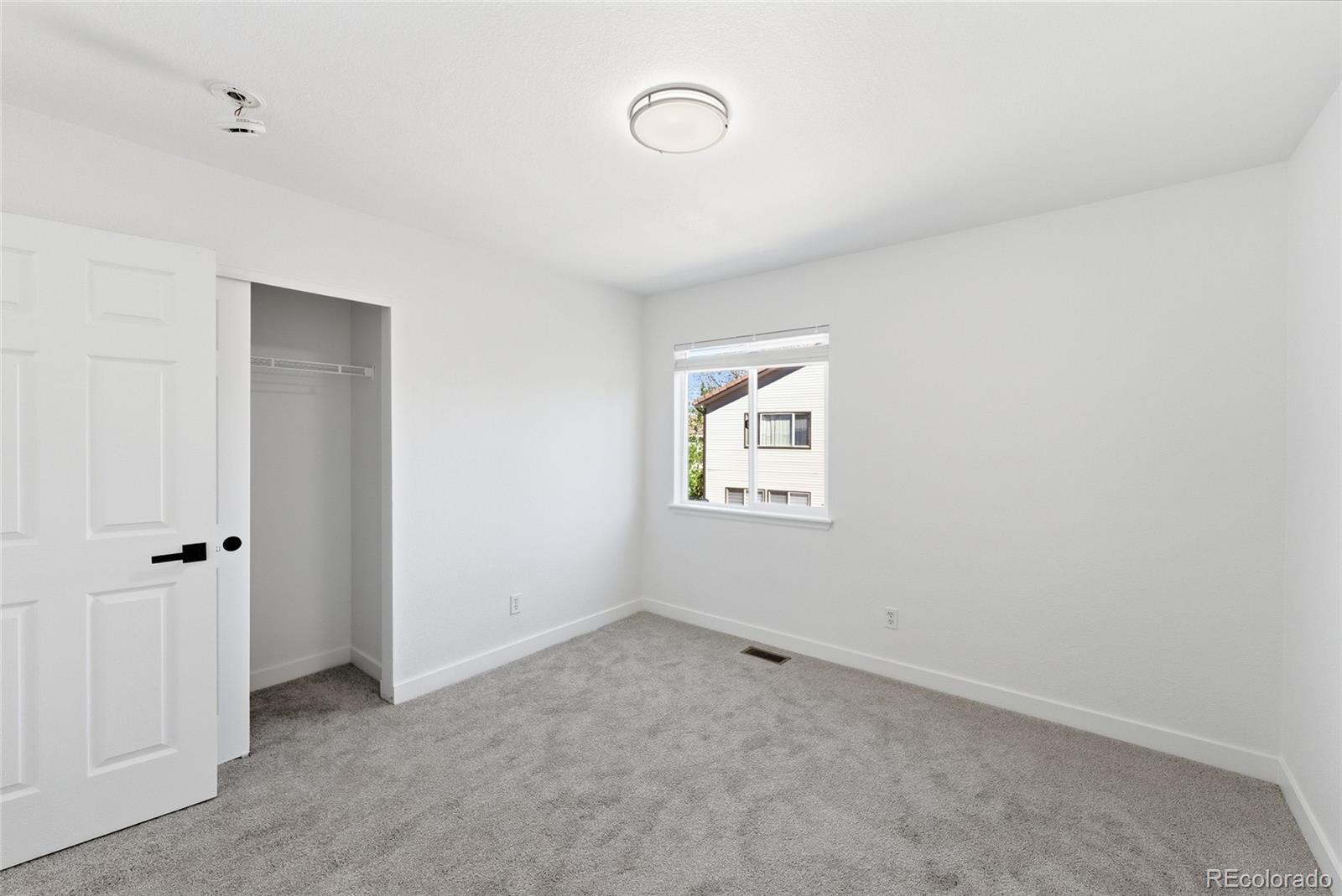 MLS Image #17 for 20053 e 40th avenue,denver, Colorado