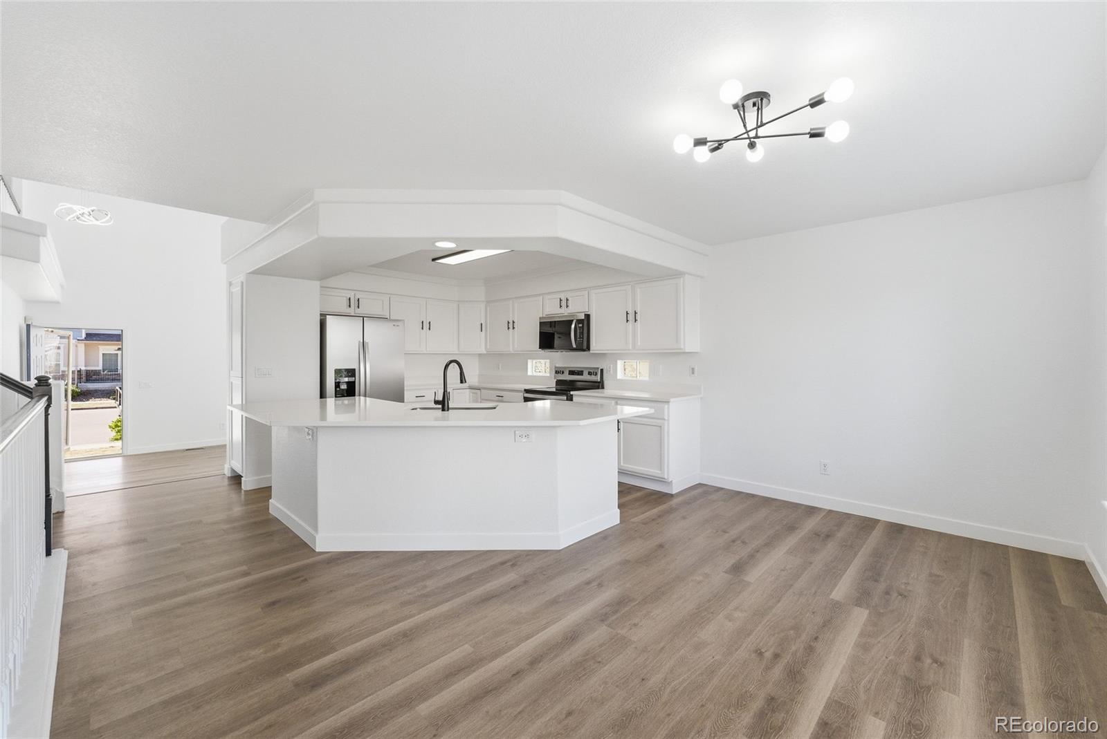MLS Image #21 for 20053 e 40th avenue,denver, Colorado
