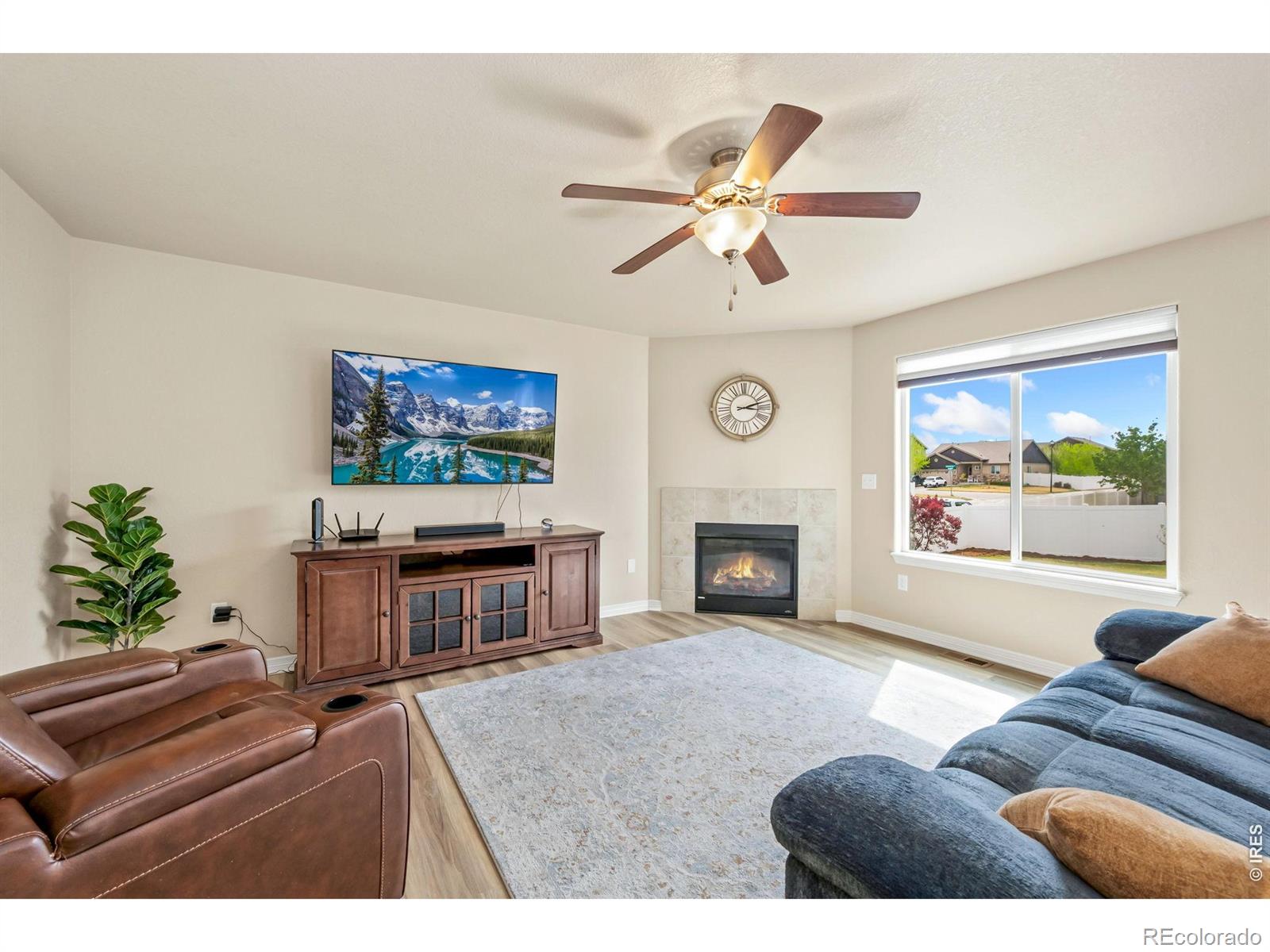 MLS Image #5 for 5628  bexley drive,windsor, Colorado