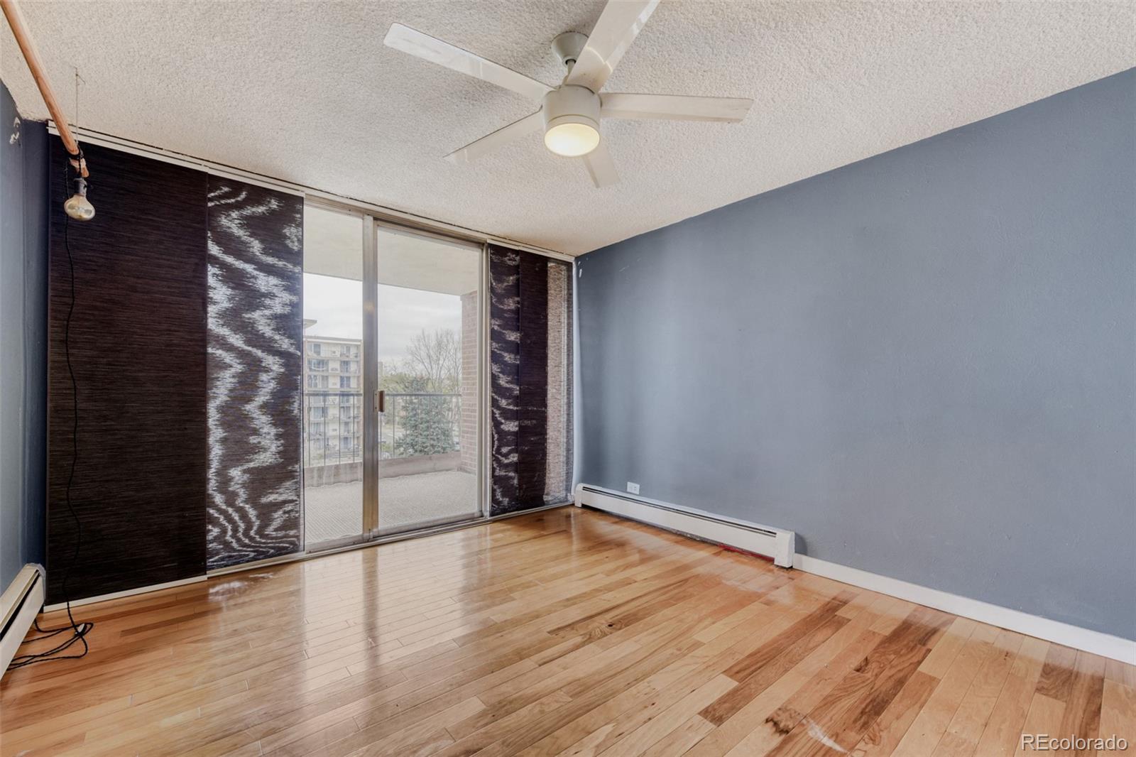 MLS Image #14 for 4800 e hale parkway,denver, Colorado