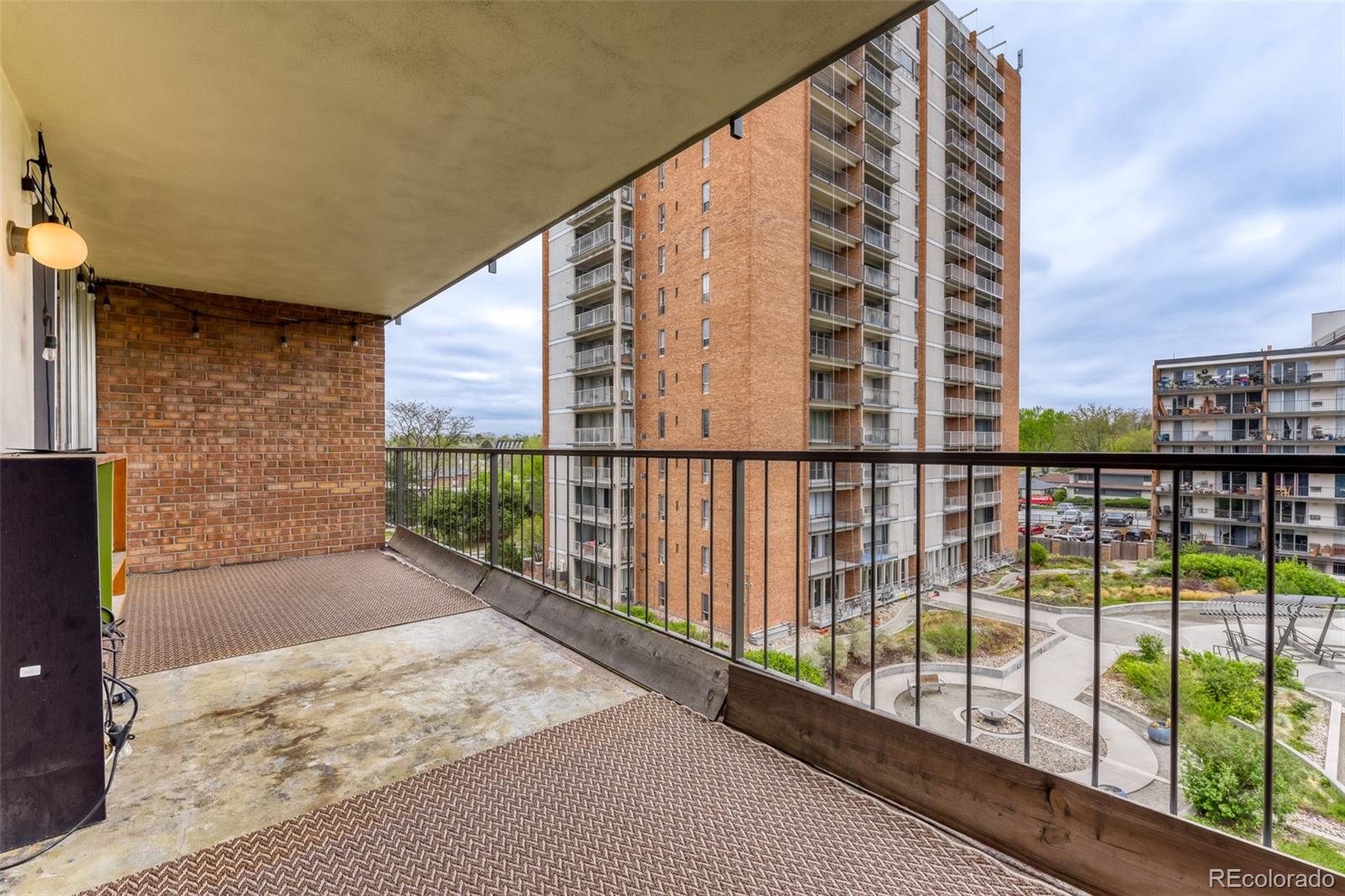 MLS Image #21 for 4800 e hale parkway,denver, Colorado