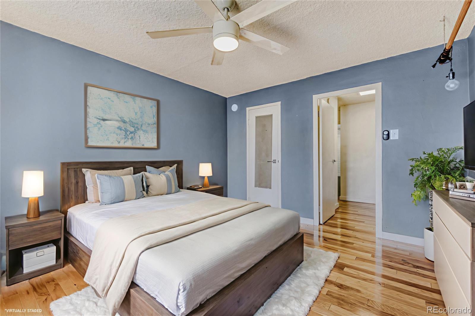 MLS Image #6 for 4800 e hale parkway,denver, Colorado