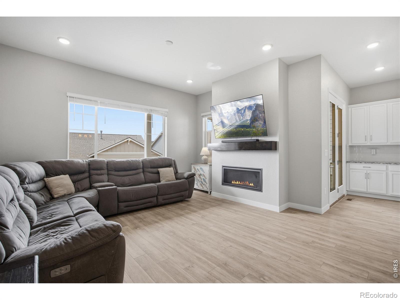 MLS Image #2 for 5118  lake trail court,firestone, Colorado