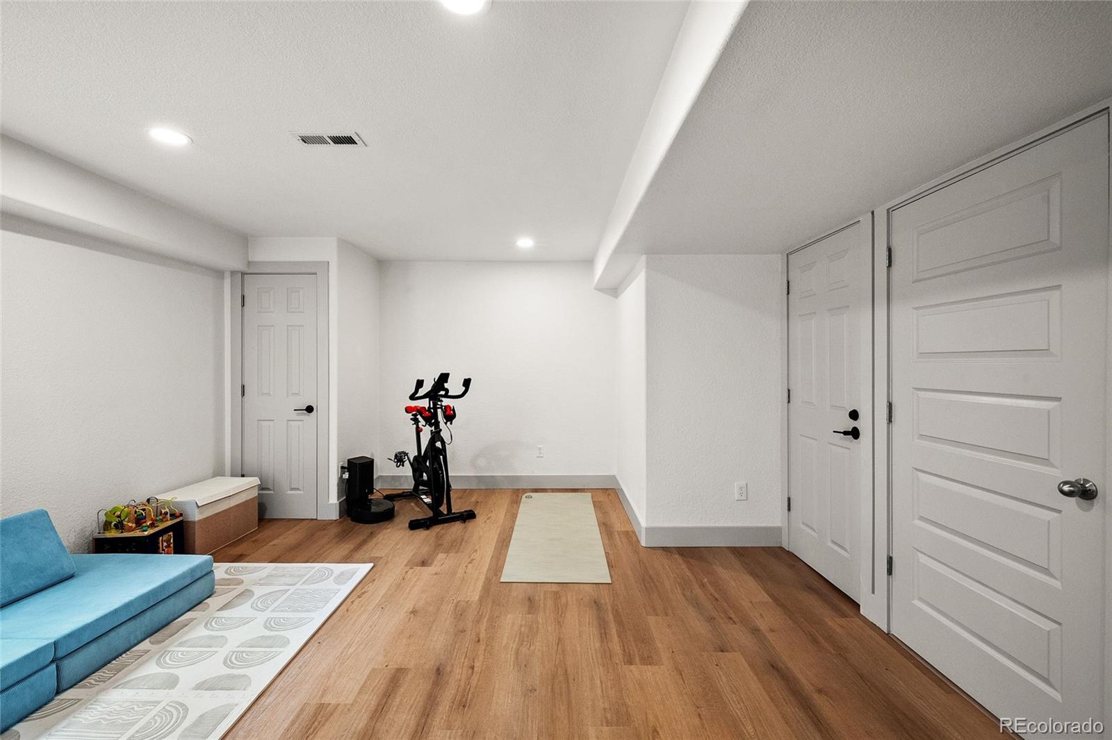 MLS Image #23 for 9943  norfolk street,commerce city, Colorado