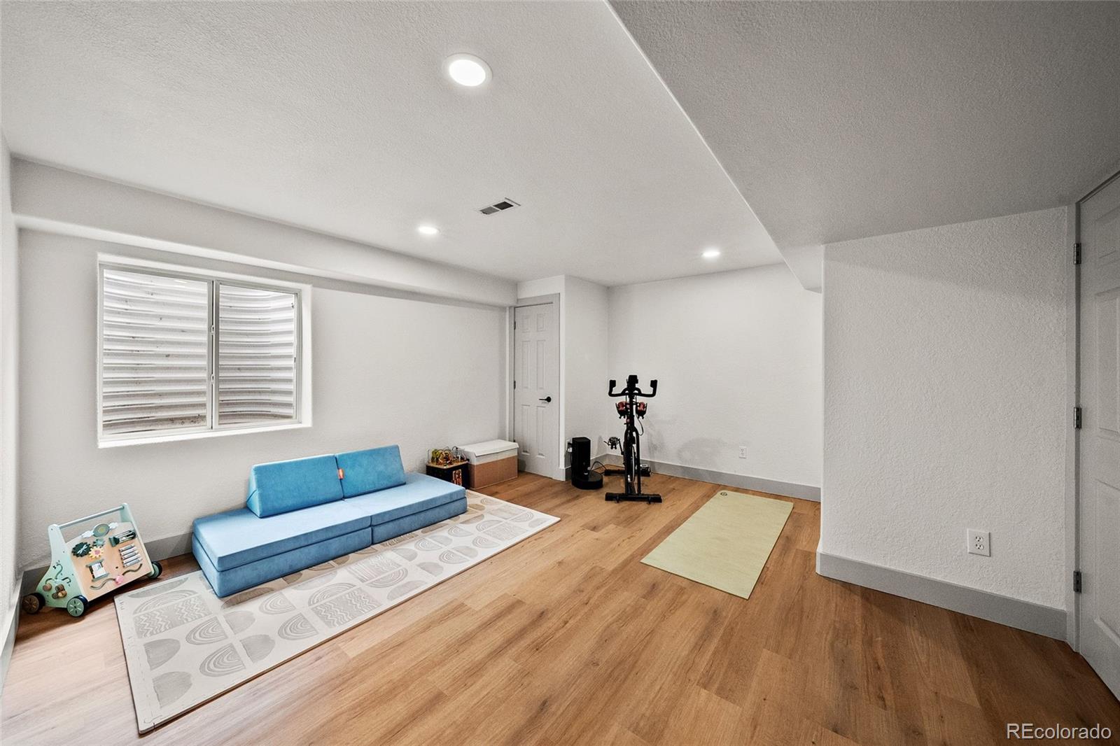MLS Image #24 for 9943  norfolk street,commerce city, Colorado