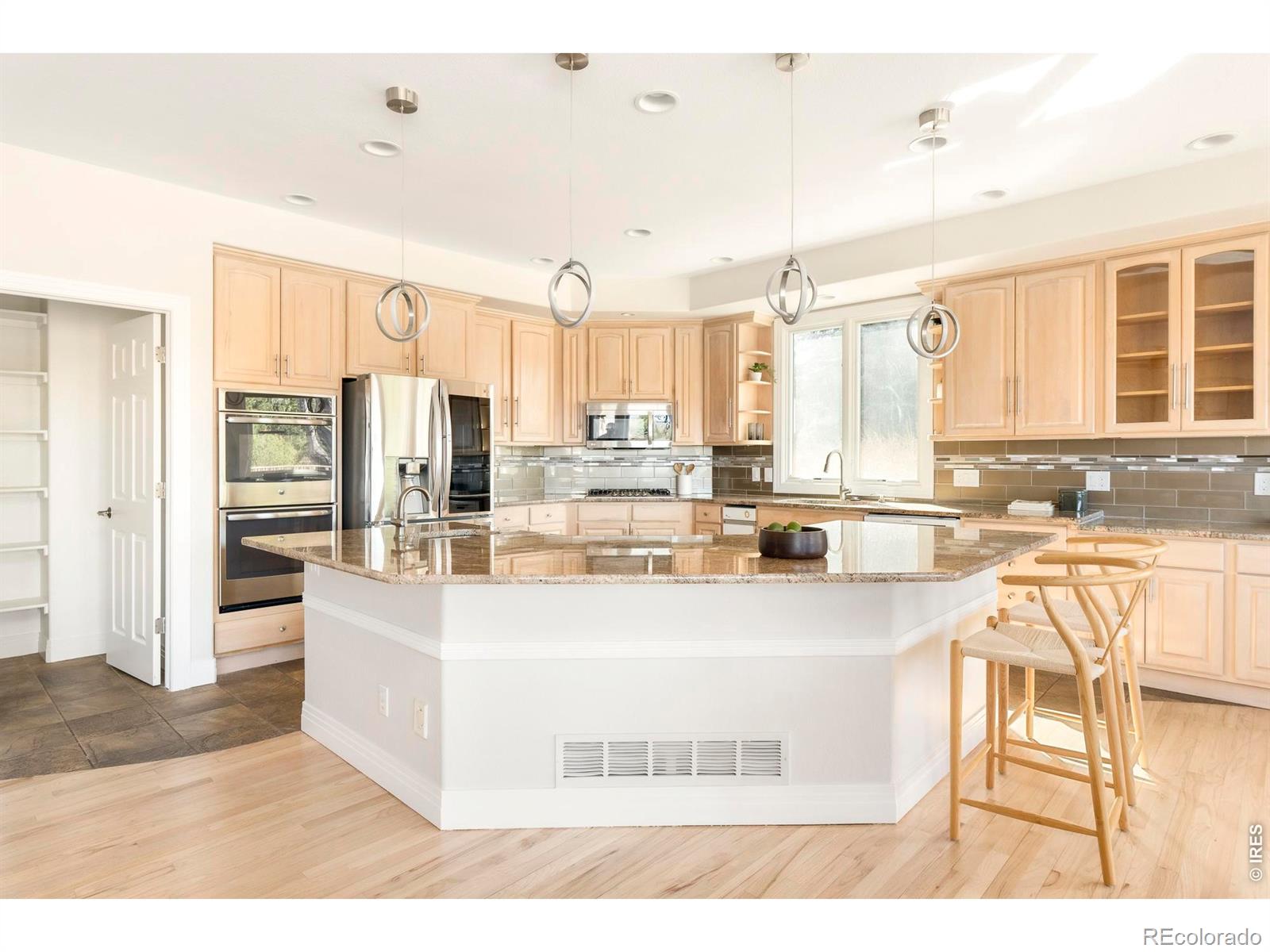 MLS Image #13 for 7247  longview drive,niwot, Colorado