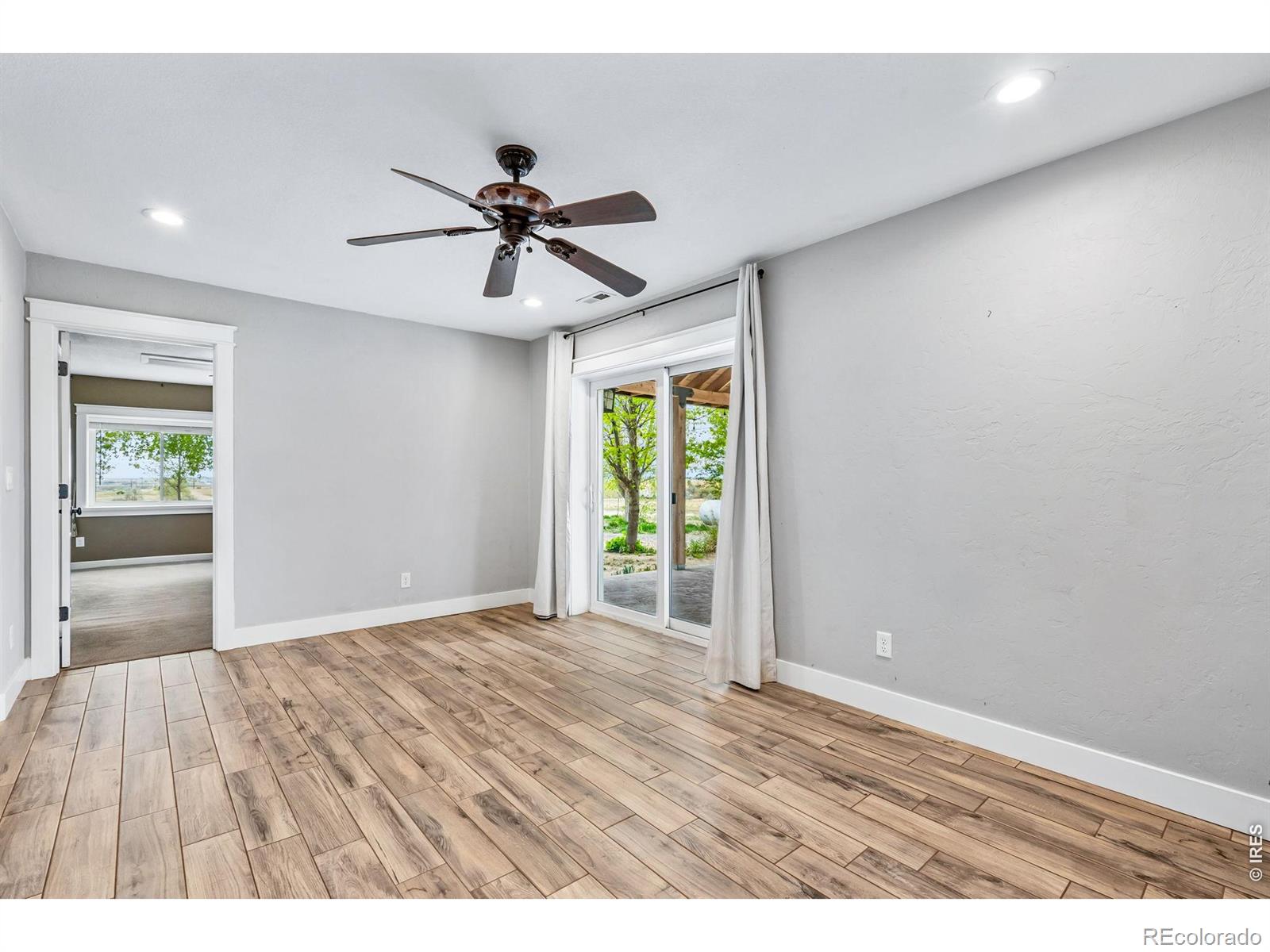 MLS Image #10 for 9139  county road 54 ,milliken, Colorado