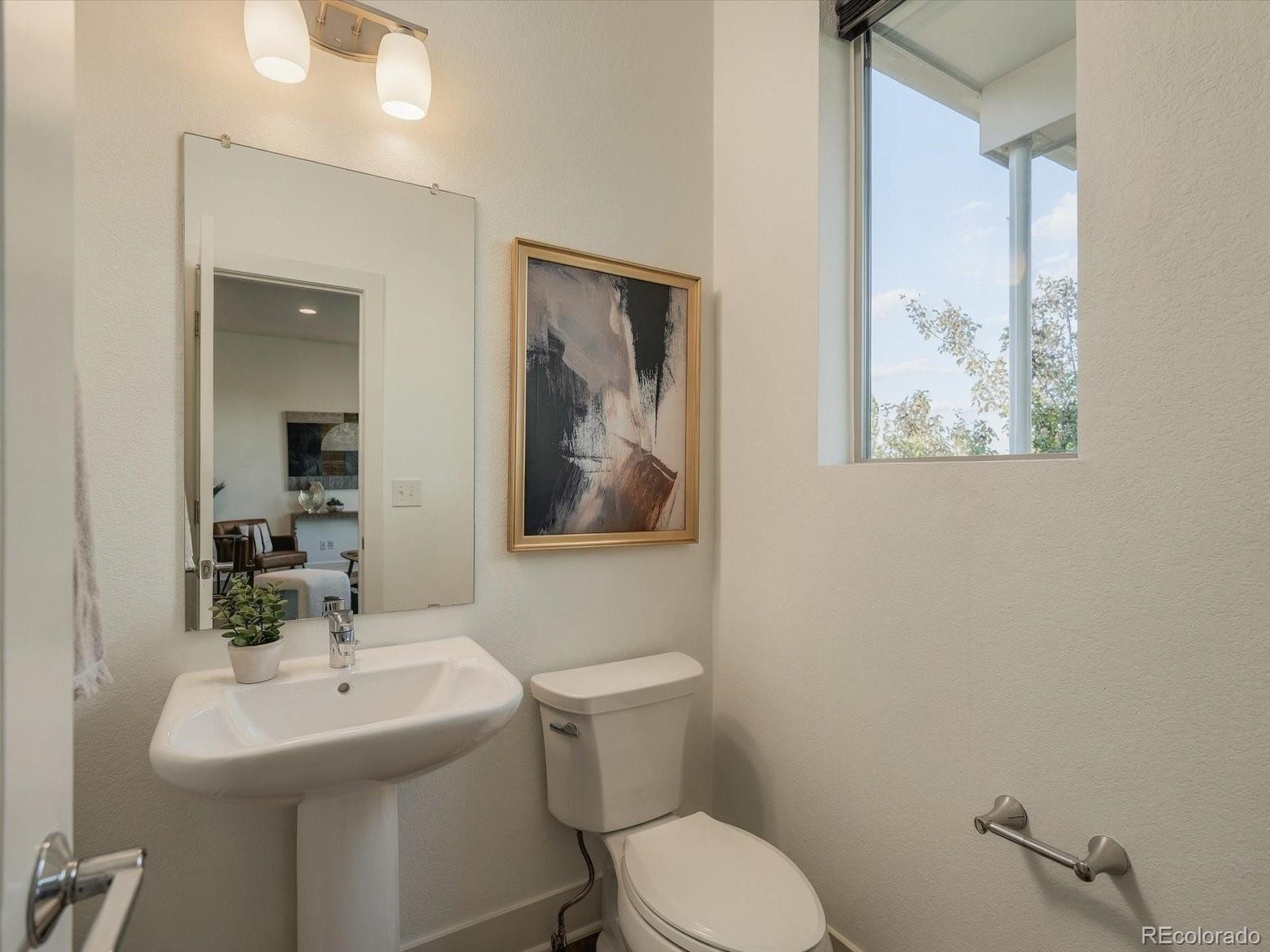 MLS Image #16 for 5547  valentia street,denver, Colorado