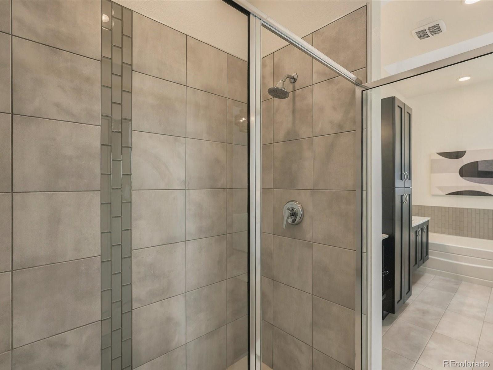 MLS Image #24 for 5547  valentia street,denver, Colorado