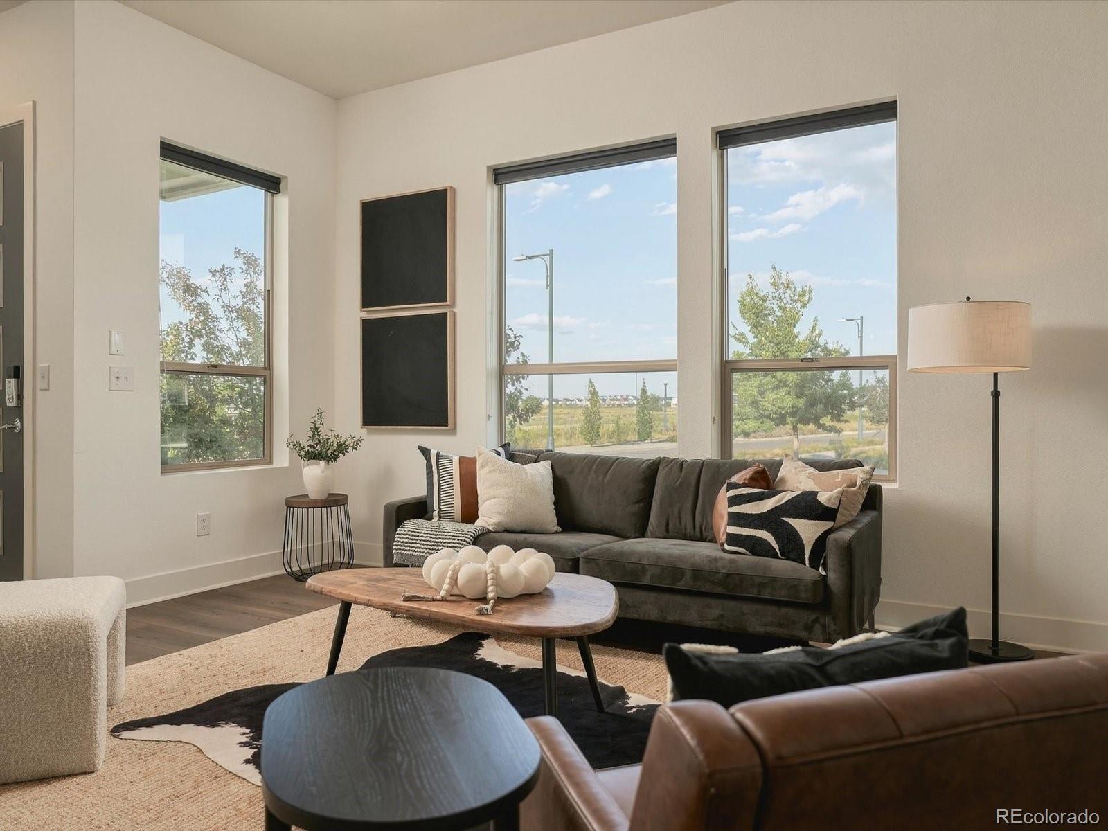 MLS Image #4 for 5547  valentia street,denver, Colorado