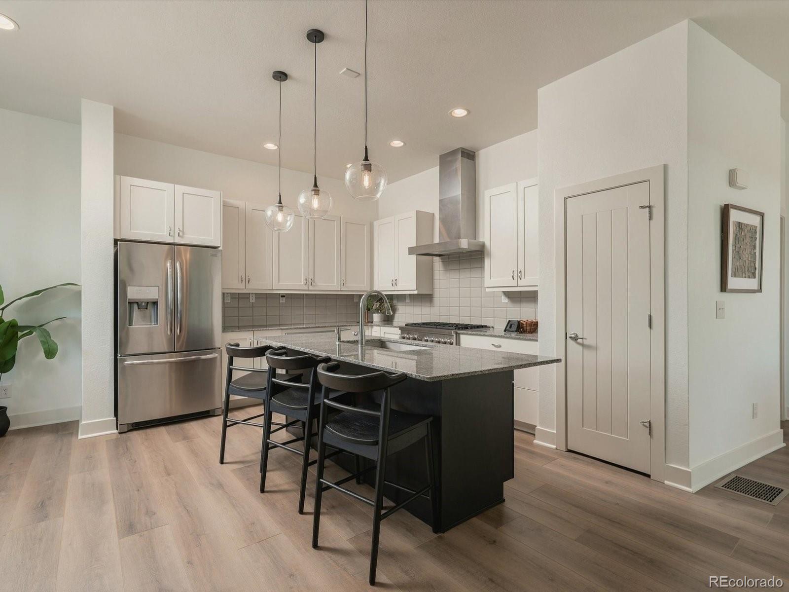 MLS Image #8 for 5547  valentia street,denver, Colorado