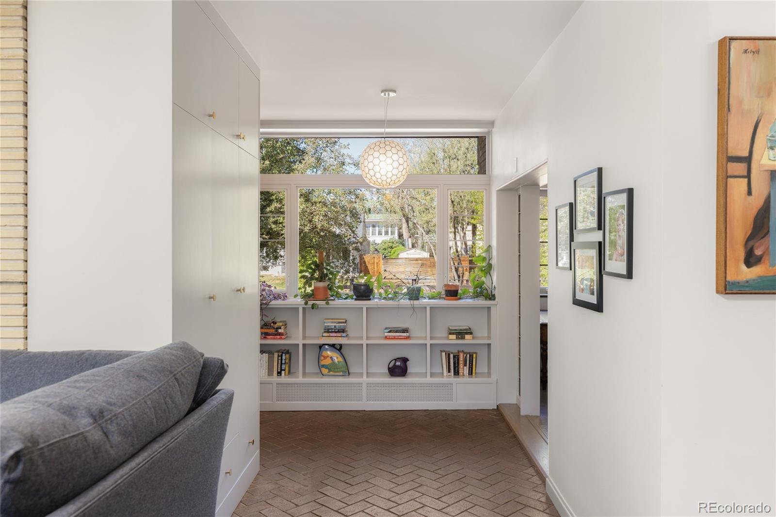 MLS Image #14 for 5700 e 17th avenue parkway,denver, Colorado