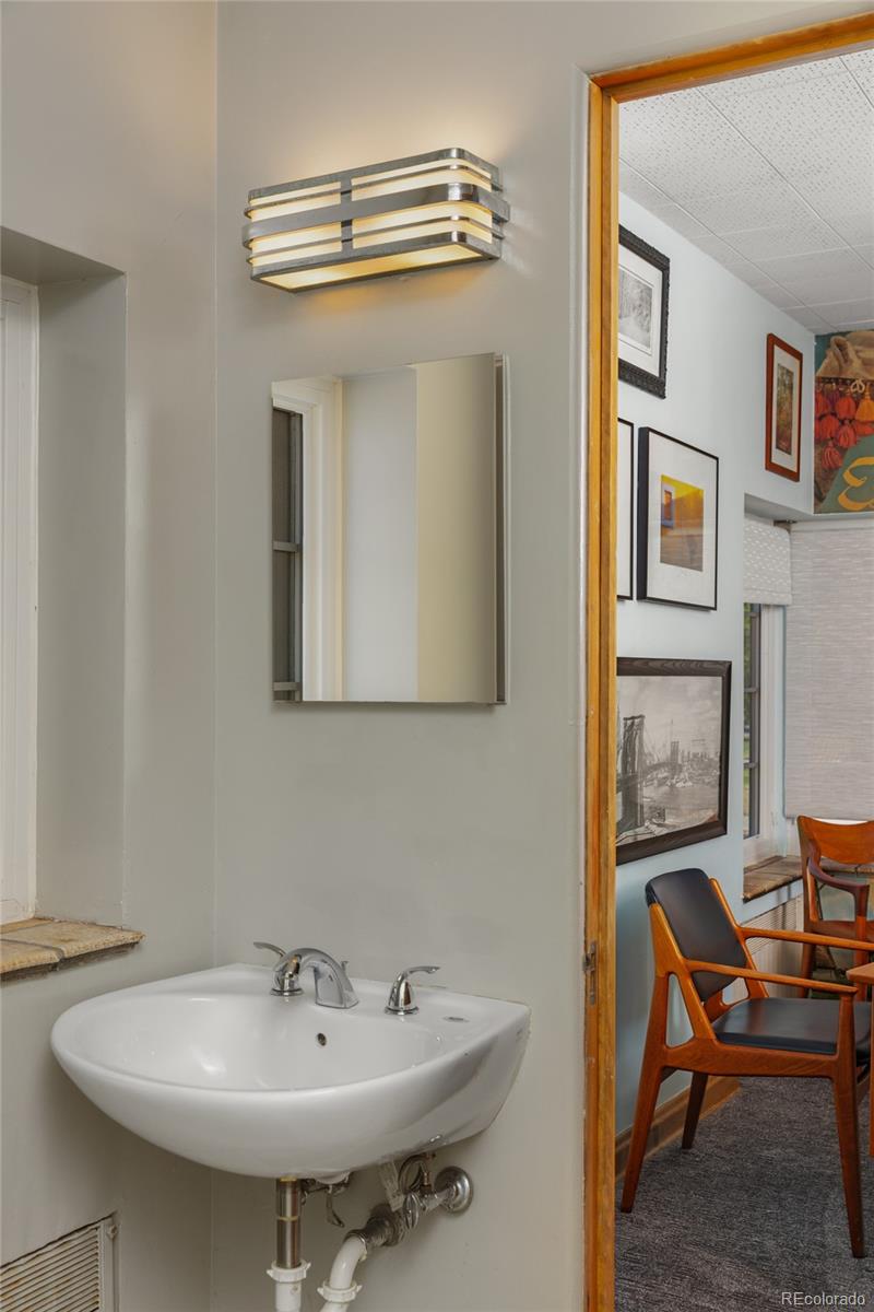 MLS Image #20 for 5700 e 17th avenue parkway,denver, Colorado