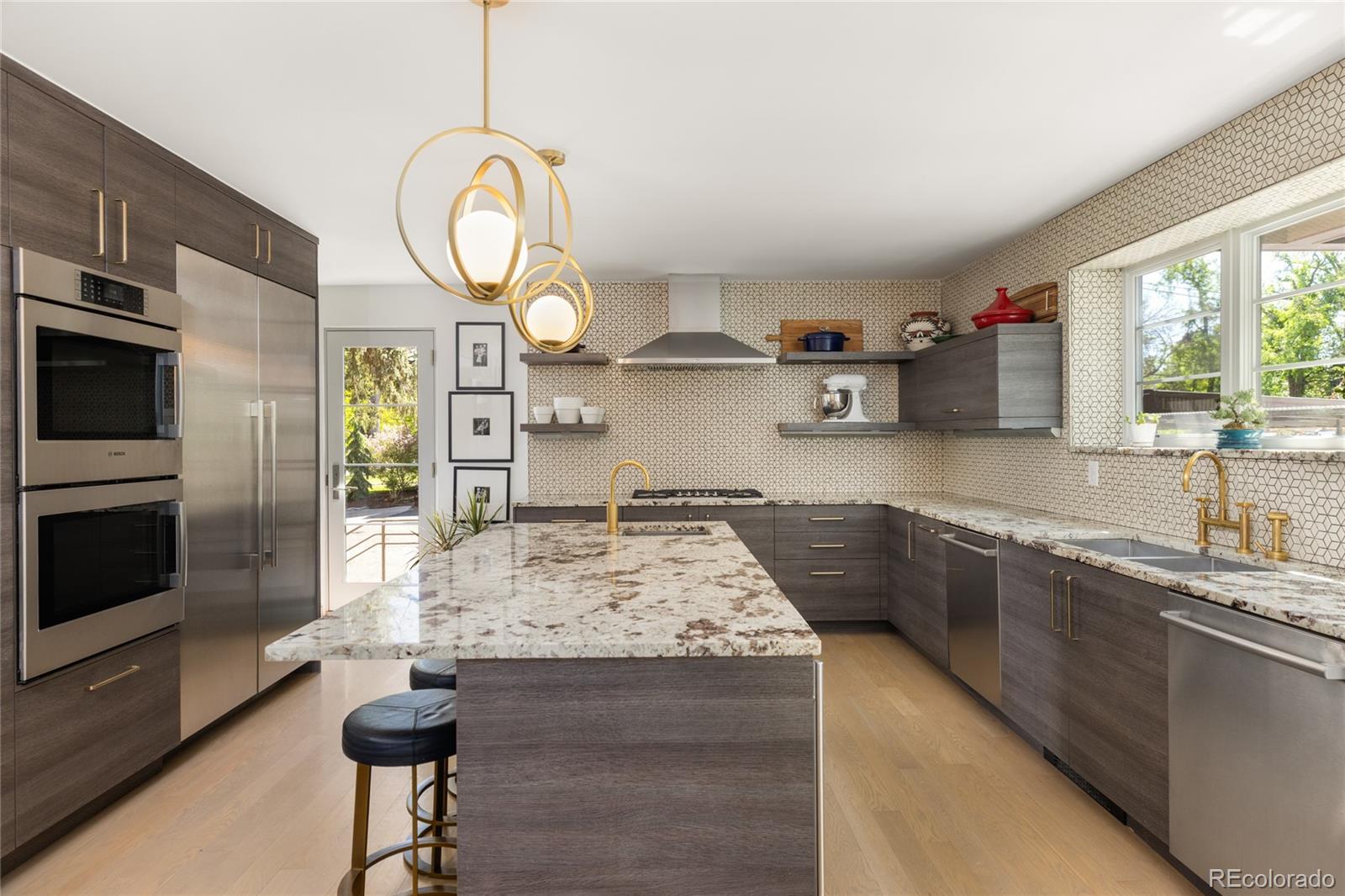 MLS Image #5 for 5700 e 17th avenue parkway,denver, Colorado