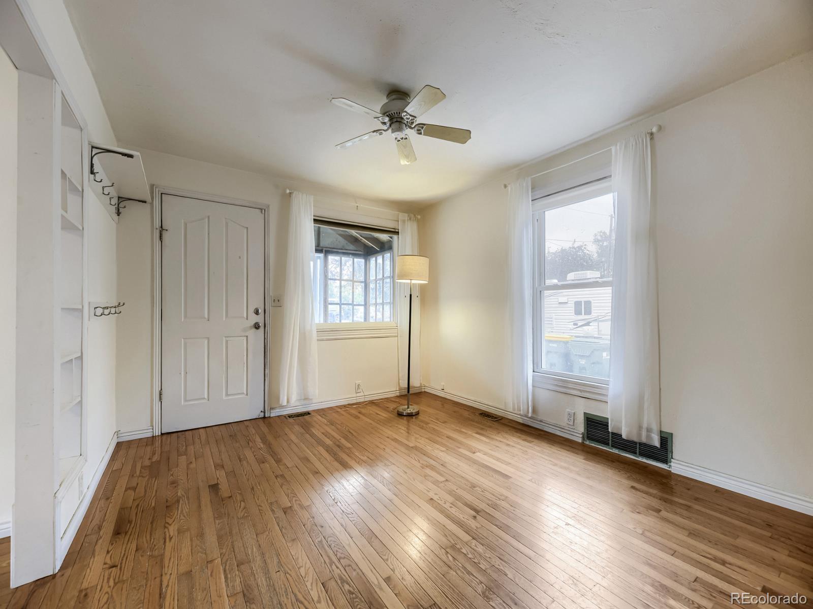 MLS Image #6 for 11916 w 13th avenue,lakewood, Colorado