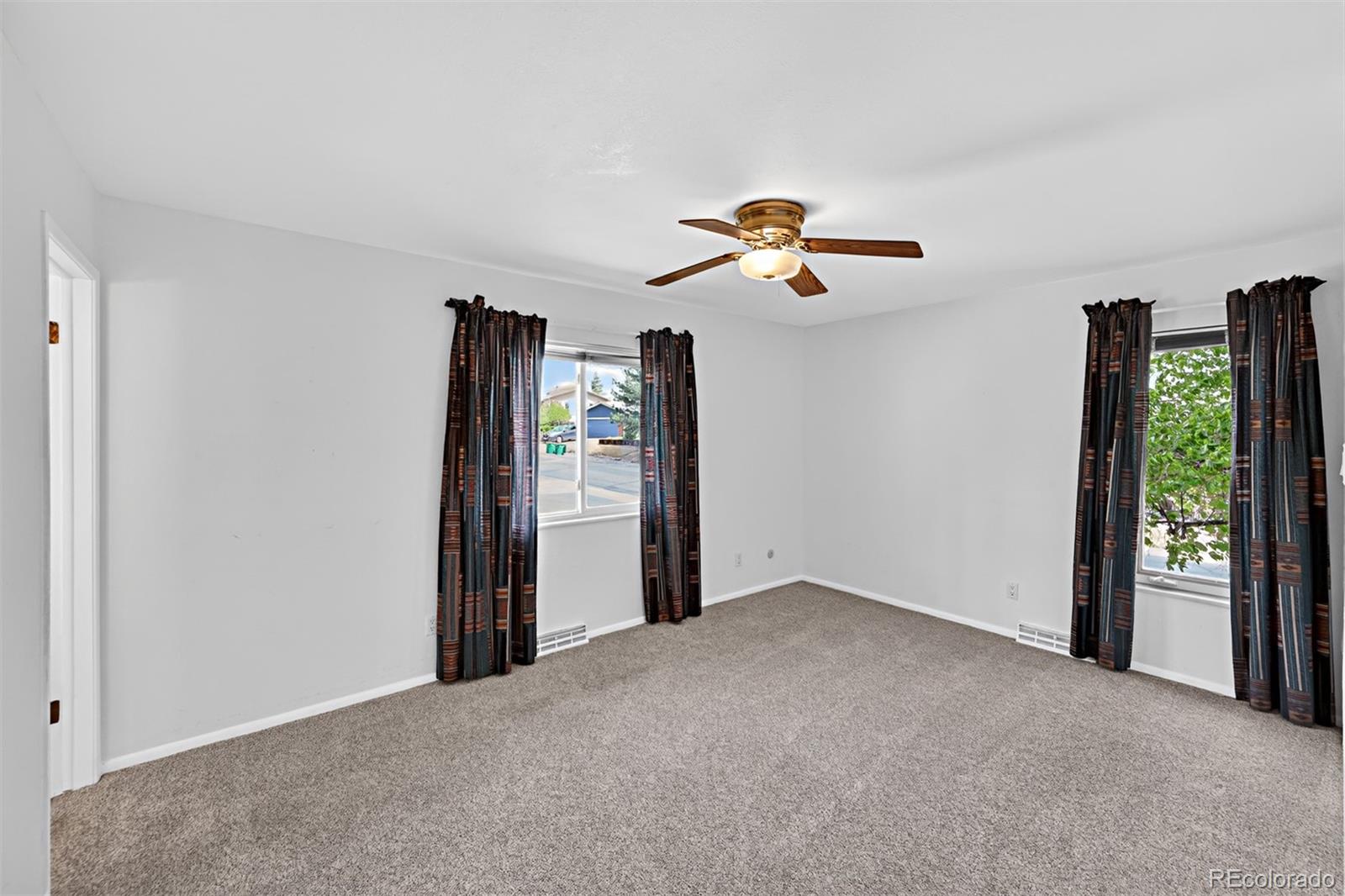 MLS Image #10 for 13822 w montana avenue,lakewood, Colorado