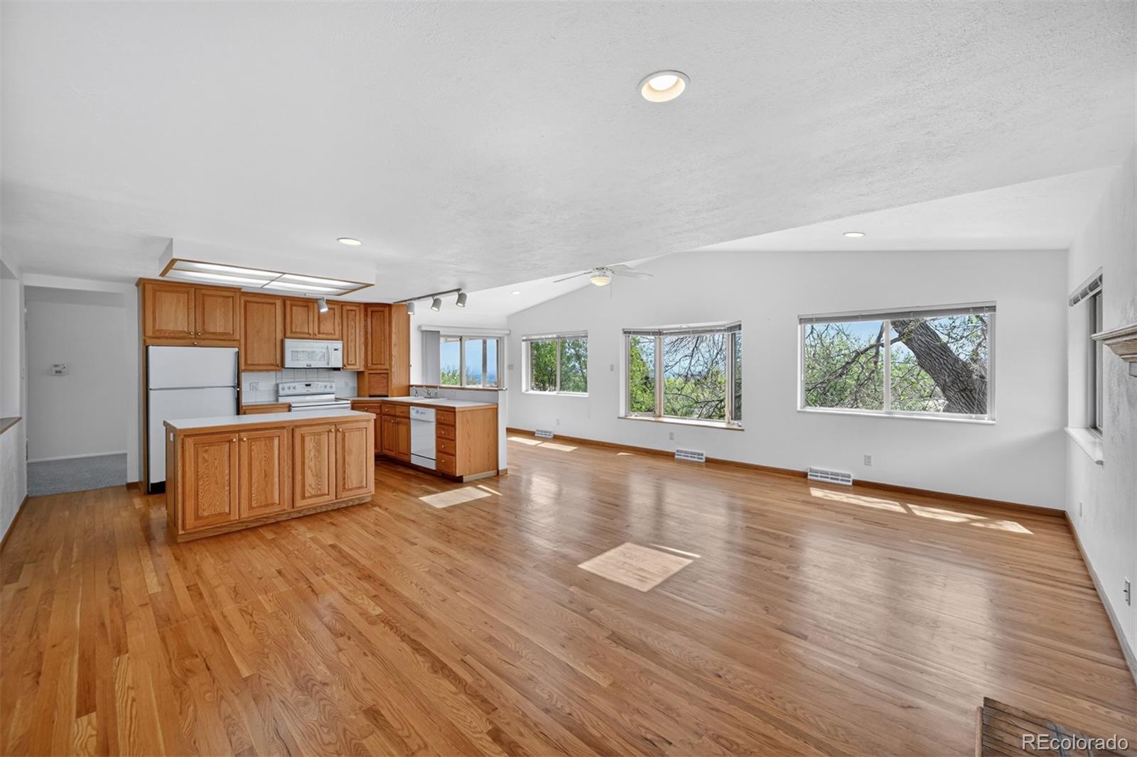 MLS Image #8 for 13822 w montana avenue,lakewood, Colorado