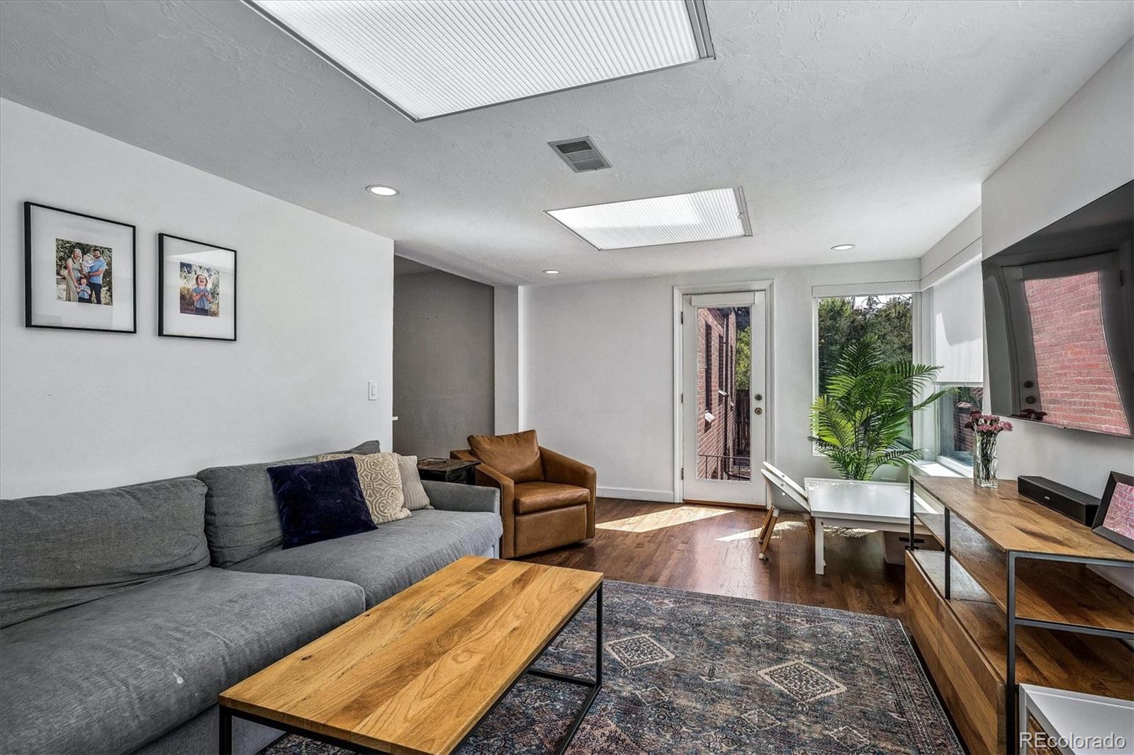 MLS Image #15 for 1585  krameria street,denver, Colorado