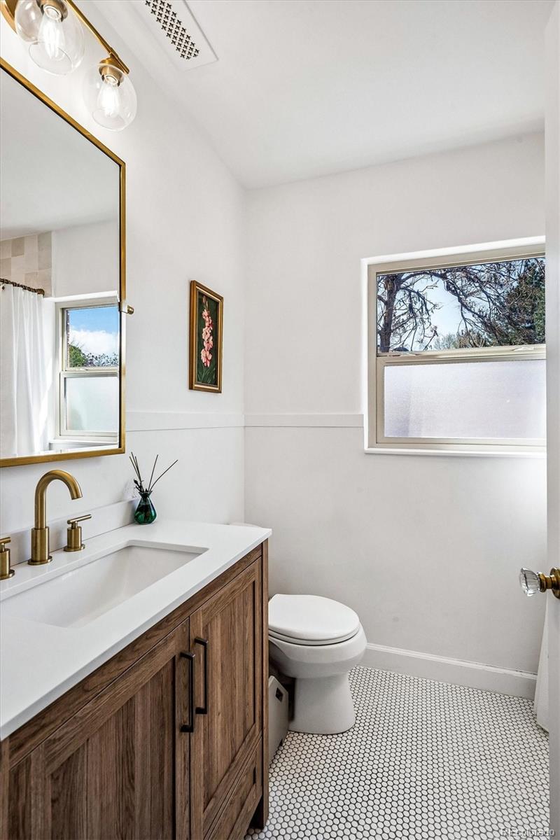 MLS Image #20 for 1585  krameria street,denver, Colorado