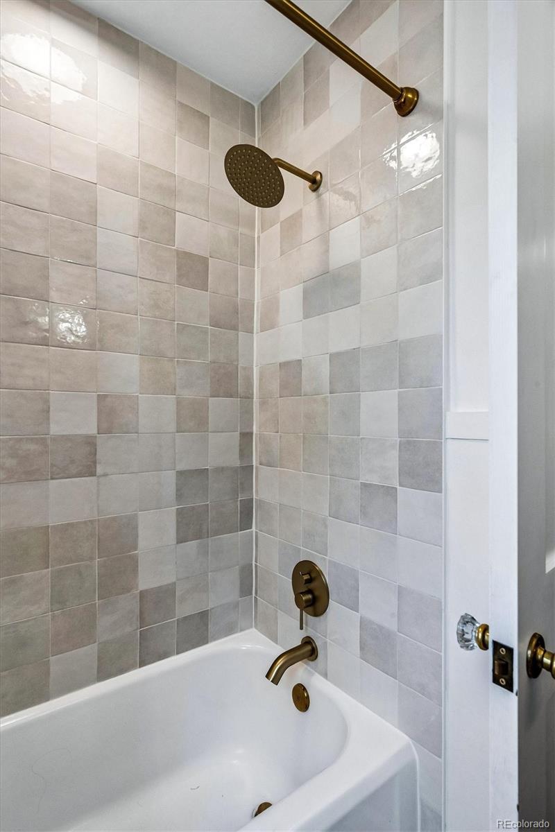 MLS Image #21 for 1585  krameria street,denver, Colorado