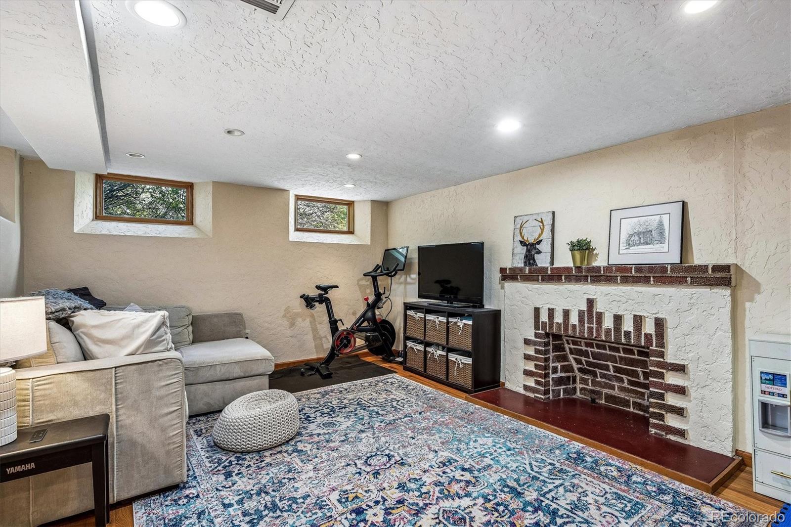 MLS Image #23 for 1585  krameria street,denver, Colorado