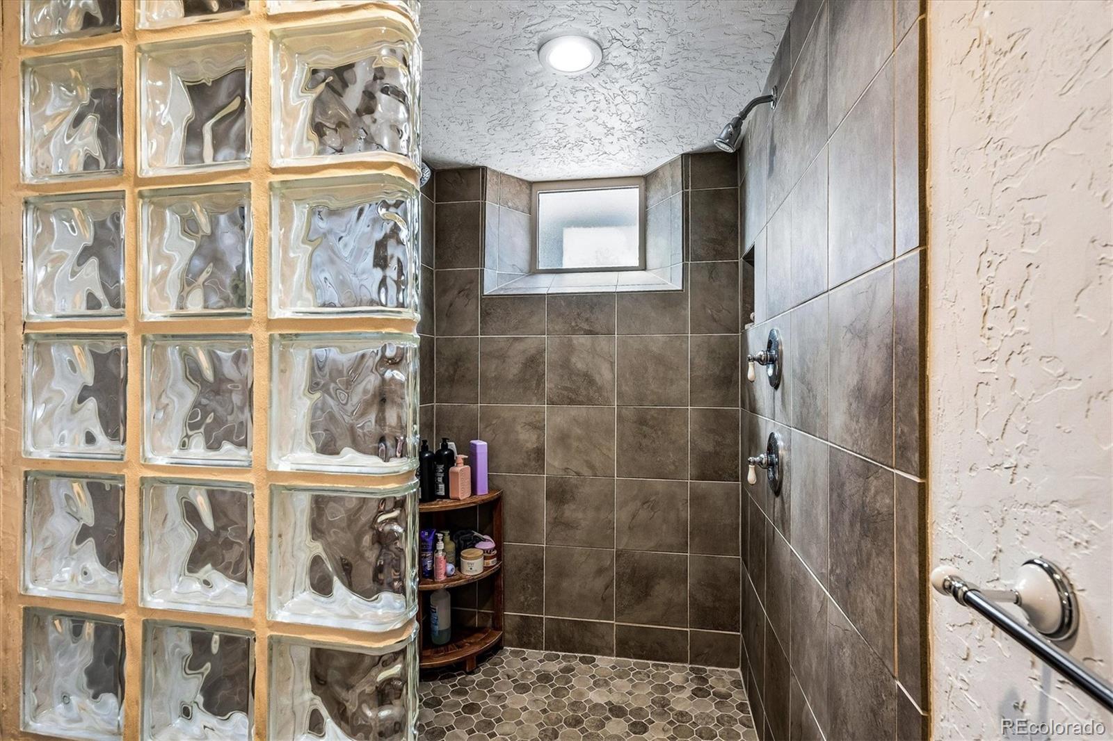 MLS Image #25 for 1585  krameria street,denver, Colorado