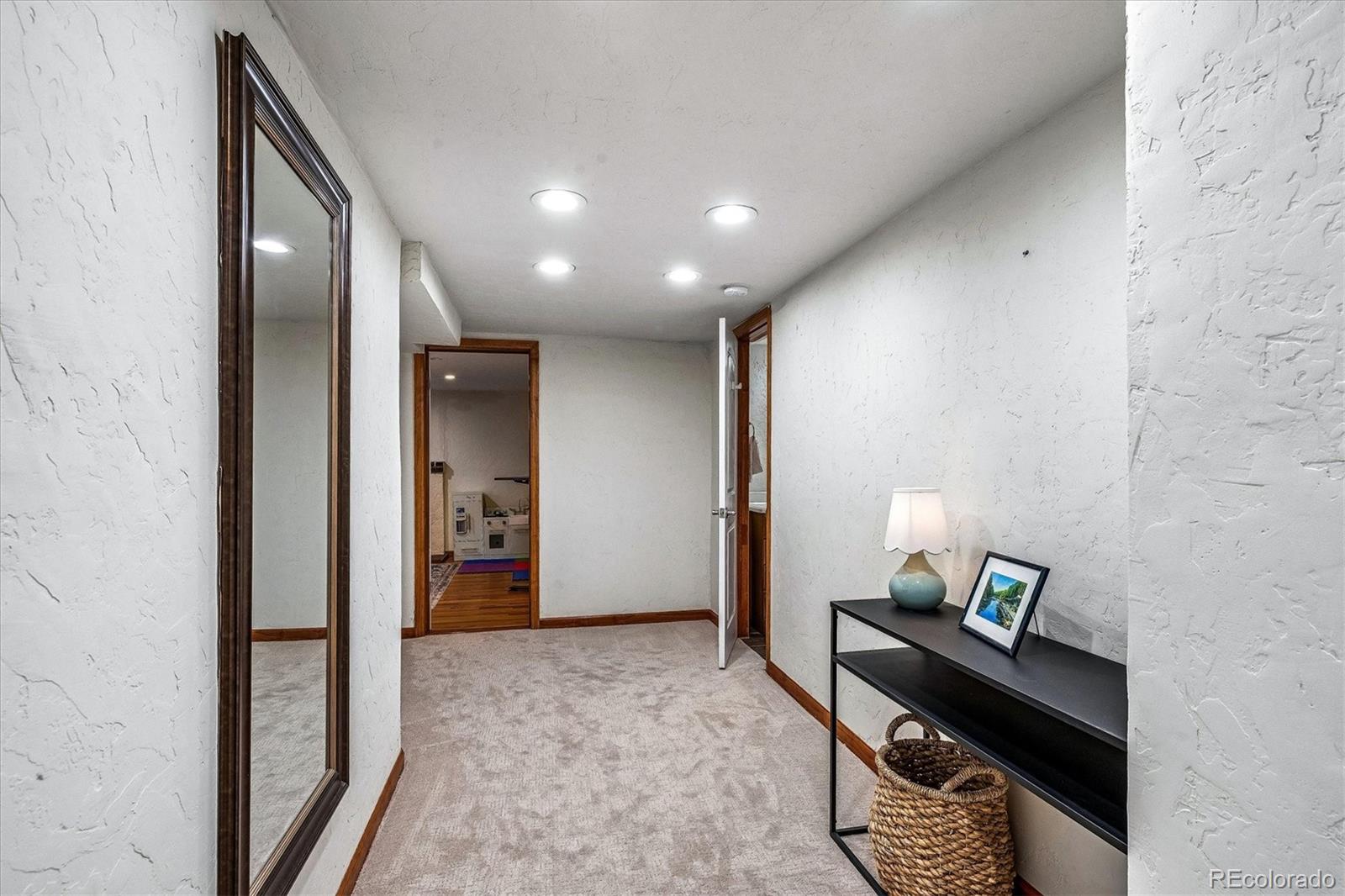 MLS Image #28 for 1585  krameria street,denver, Colorado
