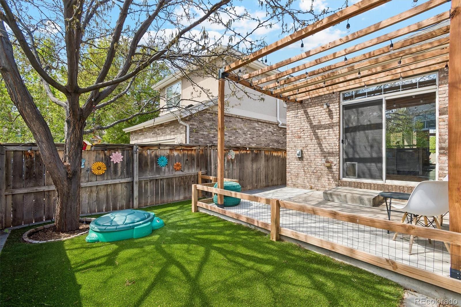 MLS Image #24 for 154  oneida court,denver, Colorado