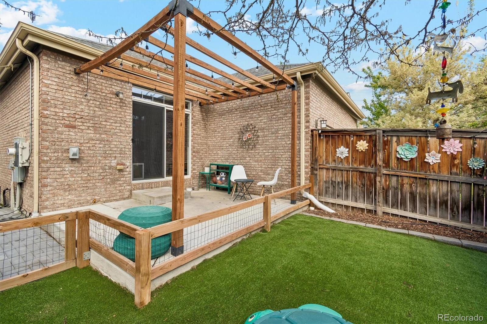 MLS Image #25 for 154  oneida court,denver, Colorado