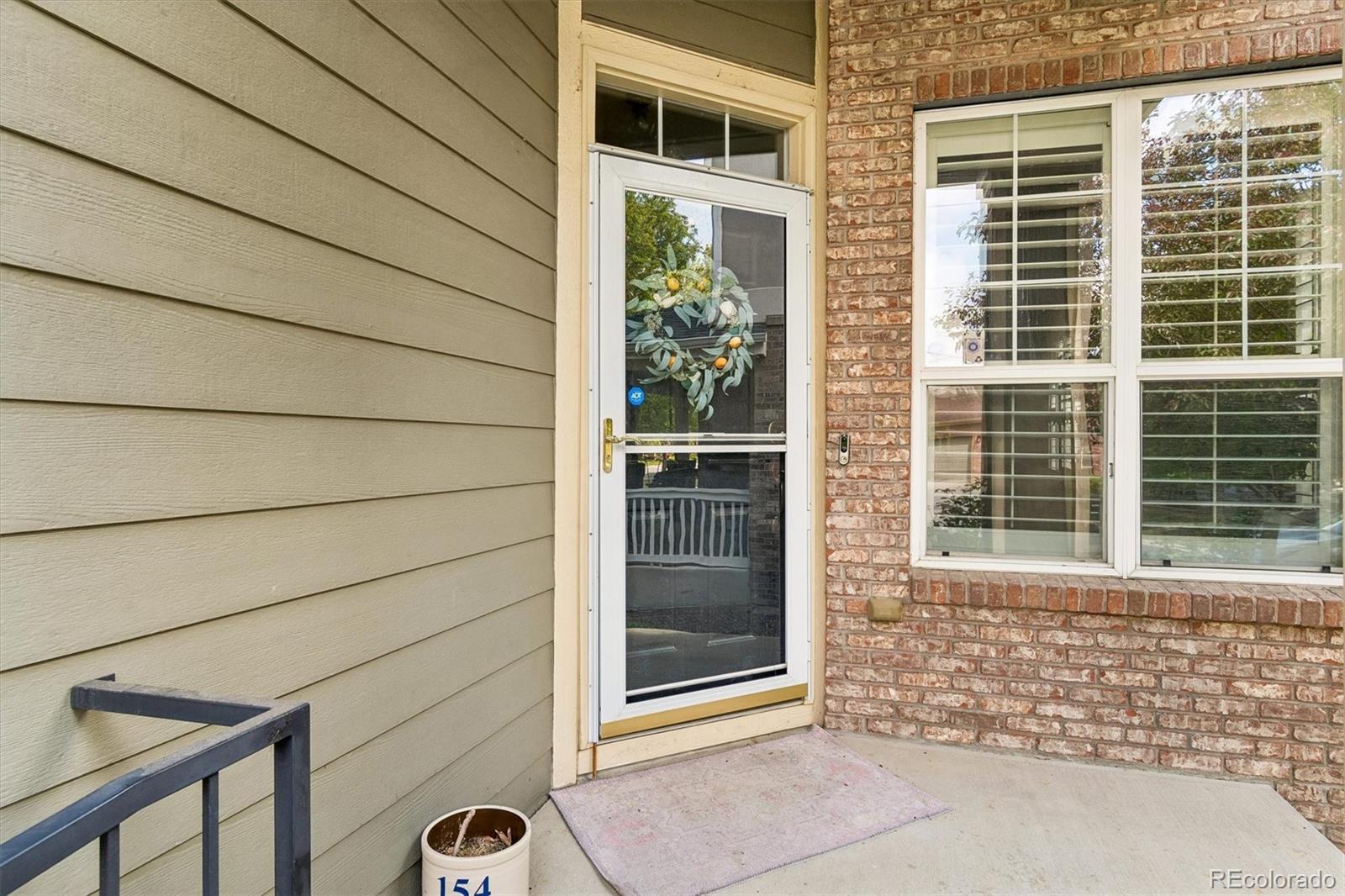 MLS Image #3 for 154  oneida court,denver, Colorado