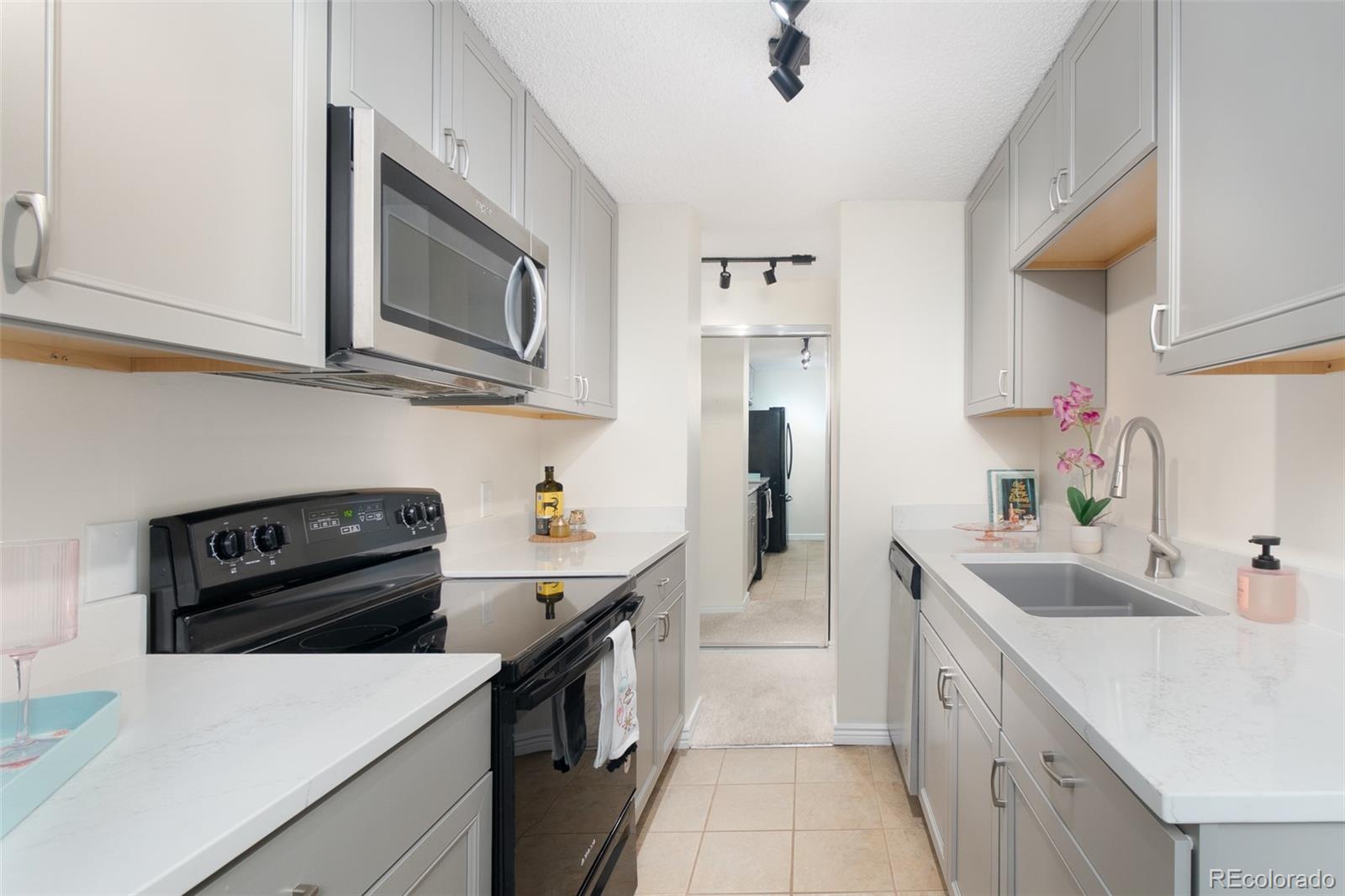 MLS Image #5 for 2225  buchtel boulevard,denver, Colorado