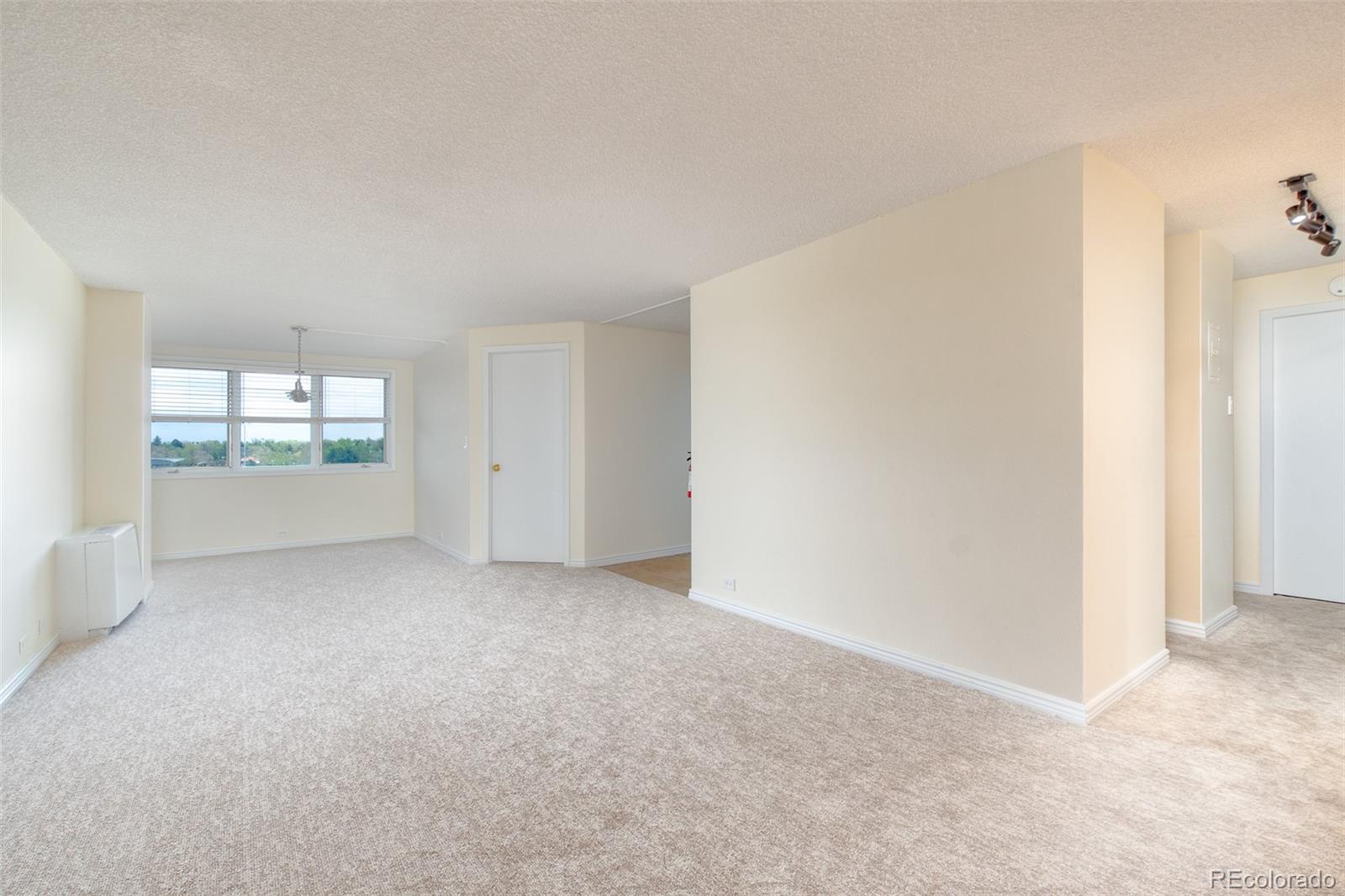 MLS Image #8 for 2225  buchtel boulevard,denver, Colorado