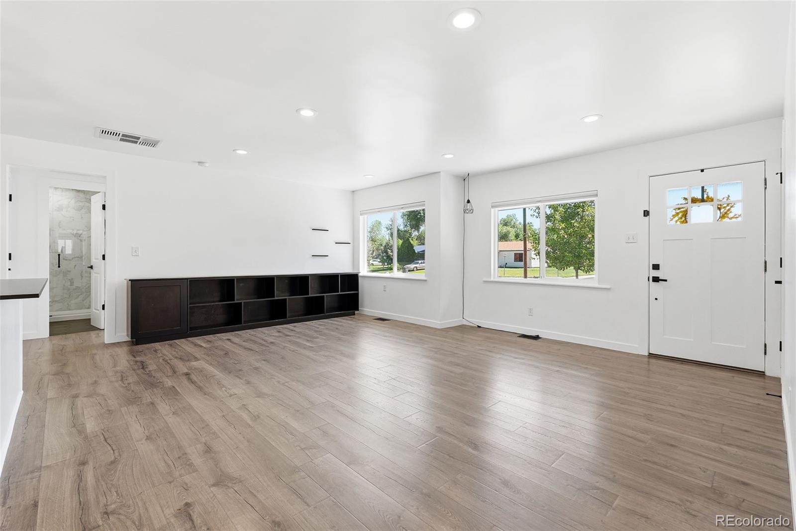 MLS Image #10 for 2815 s glencoe street,denver, Colorado