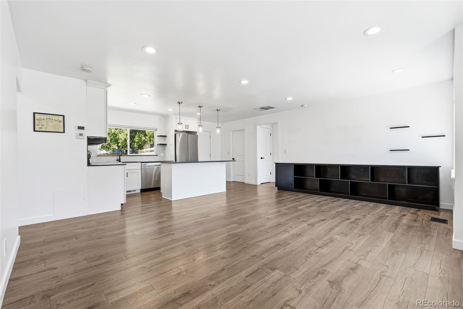 MLS Image #11 for 2815 s glencoe street,denver, Colorado