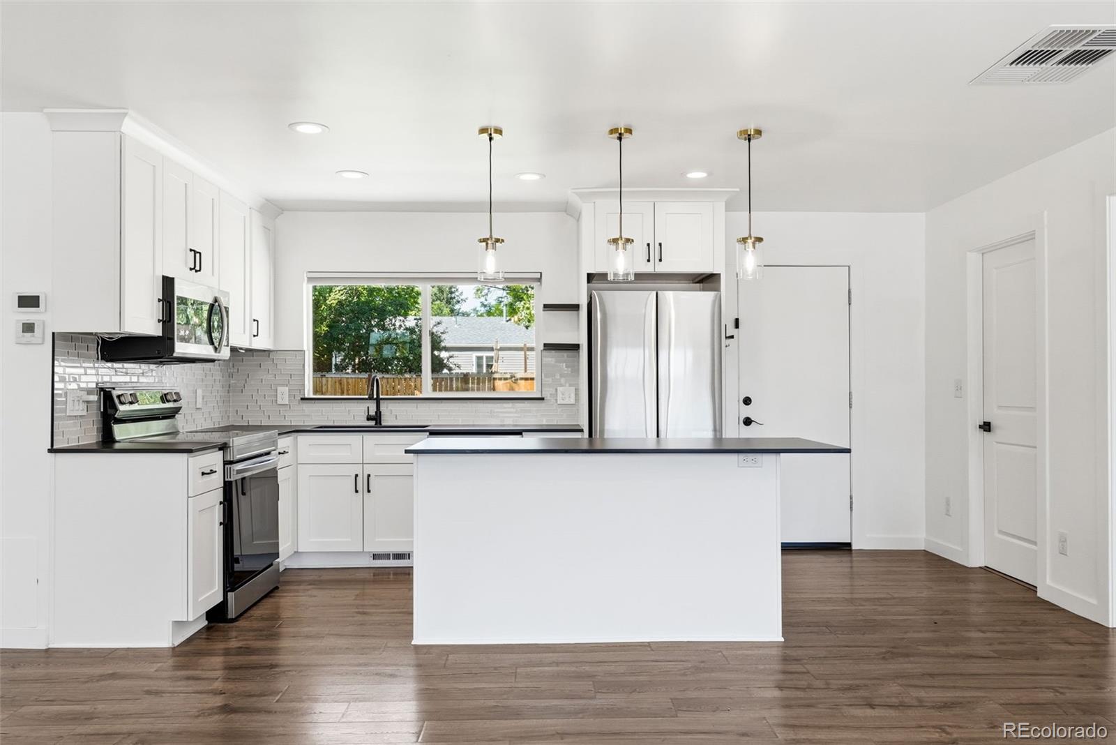 MLS Image #14 for 2815 s glencoe street,denver, Colorado
