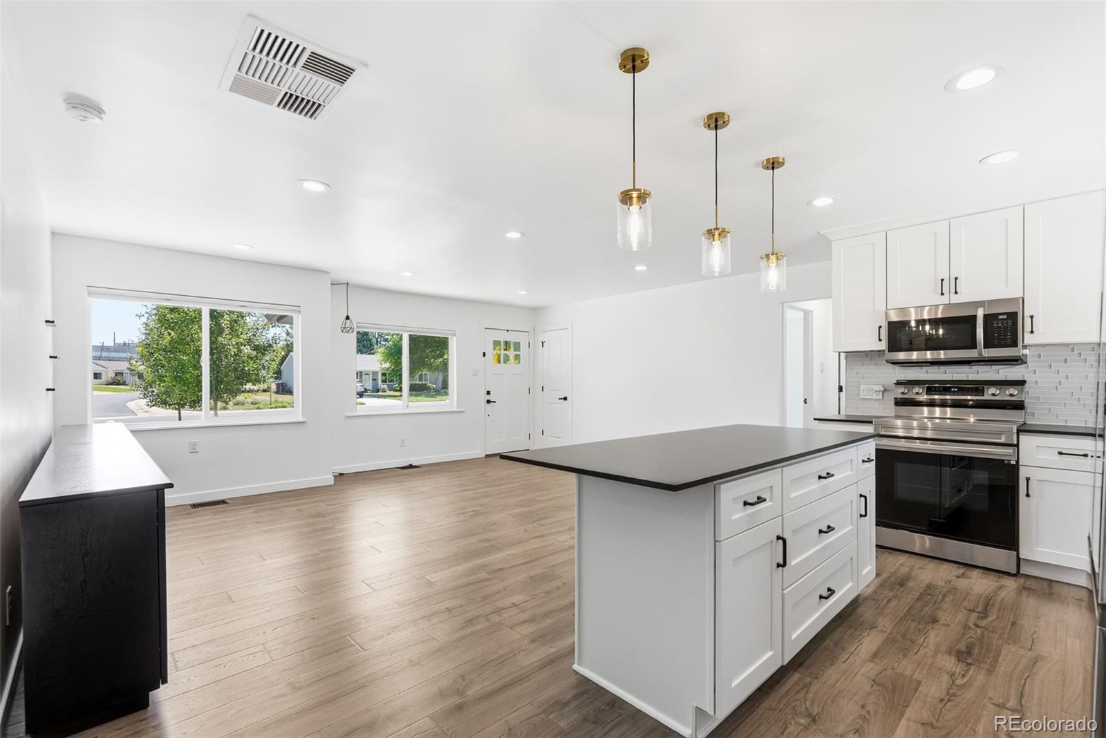 MLS Image #15 for 2815 s glencoe street,denver, Colorado