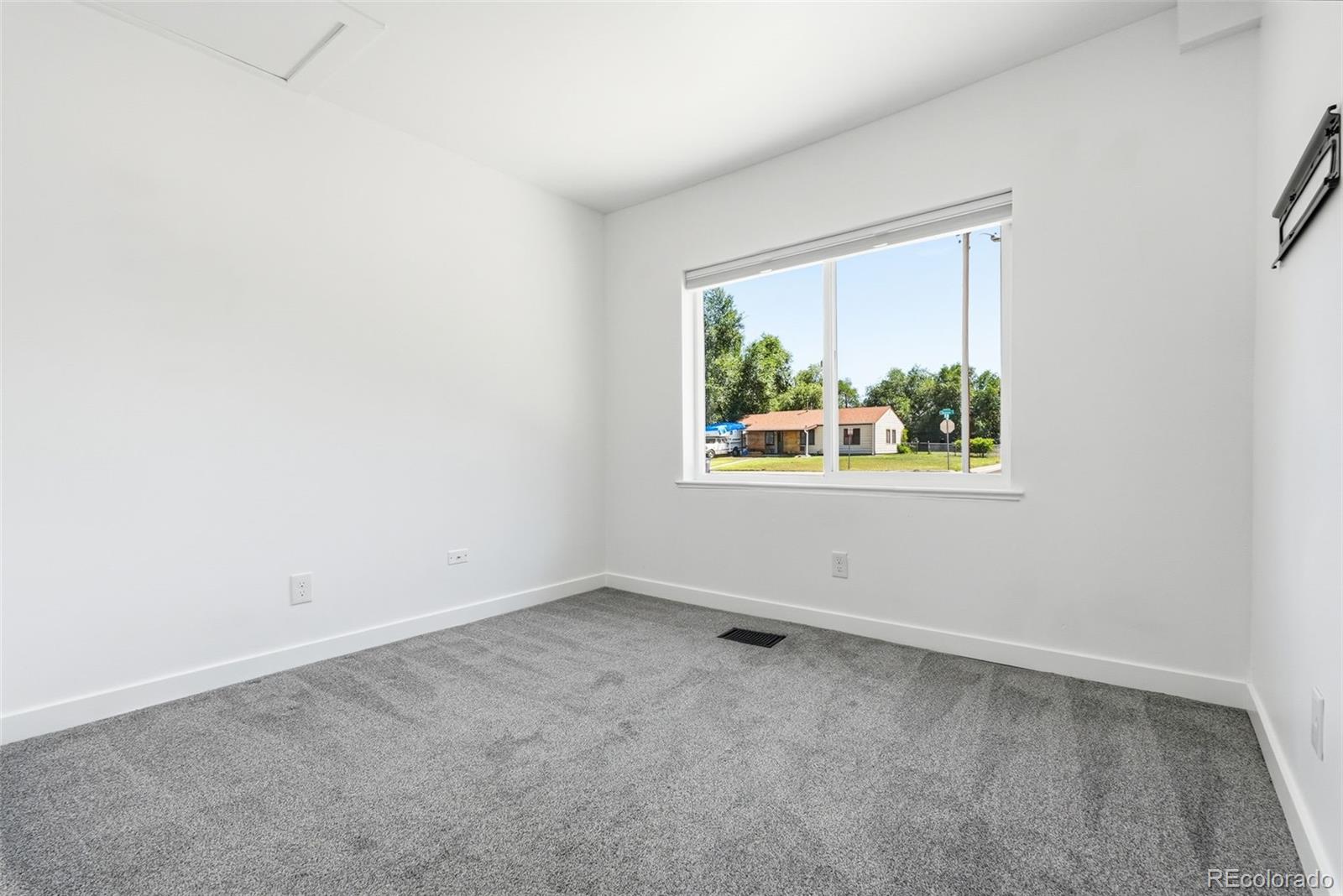 MLS Image #30 for 2815 s glencoe street,denver, Colorado