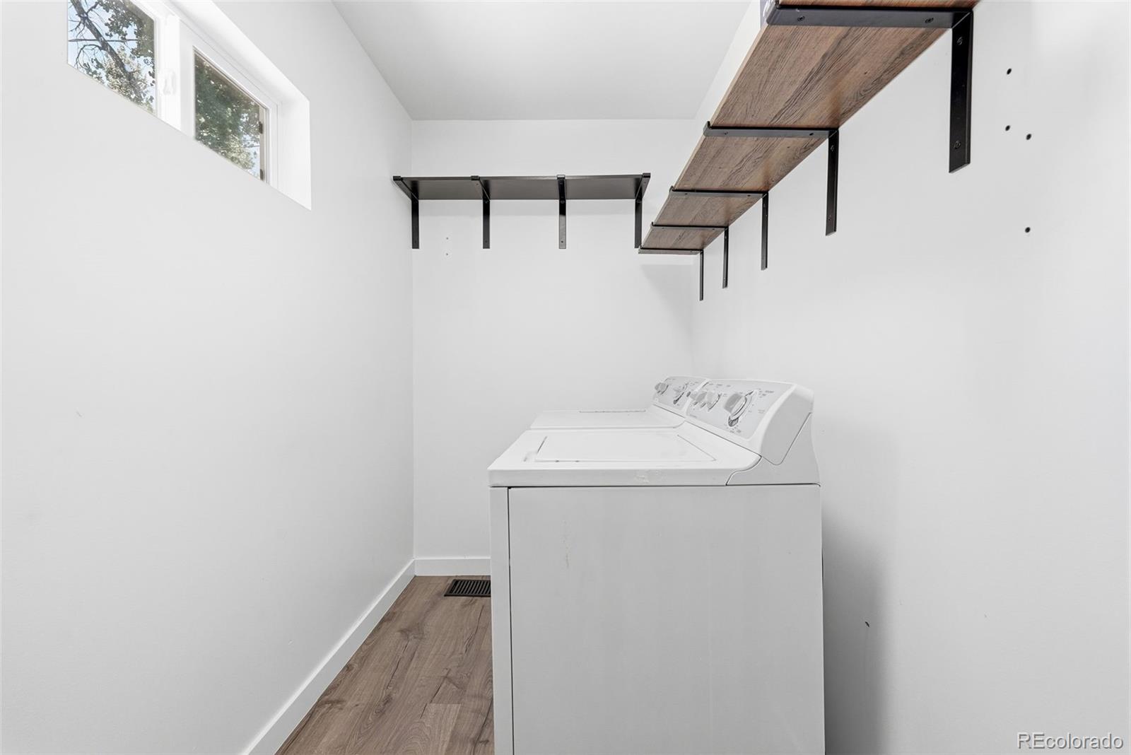 MLS Image #32 for 2815 s glencoe street,denver, Colorado