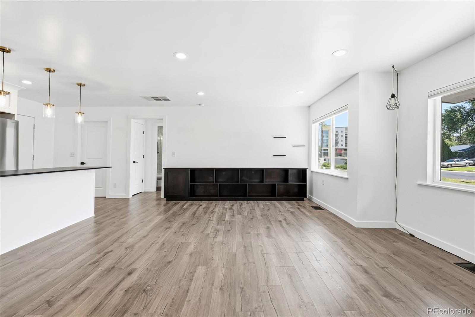 MLS Image #9 for 2815 s glencoe street,denver, Colorado