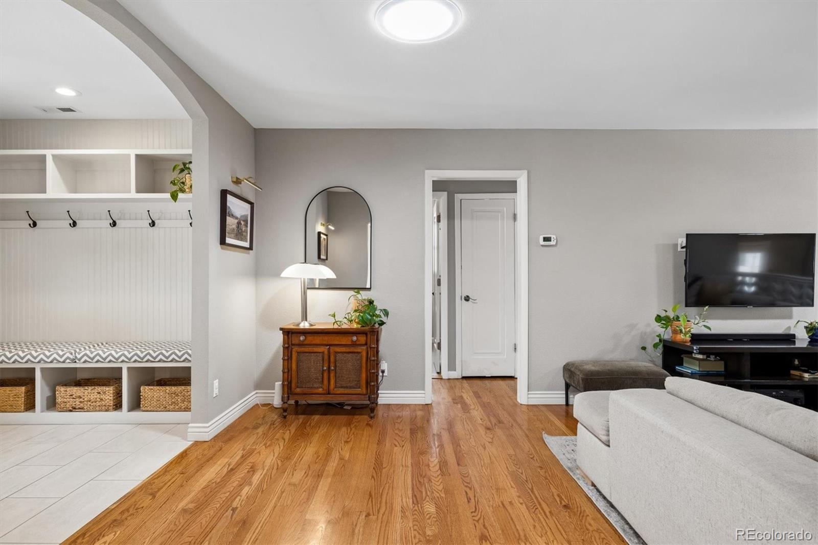 MLS Image #6 for 730  ivanhoe street,denver, Colorado