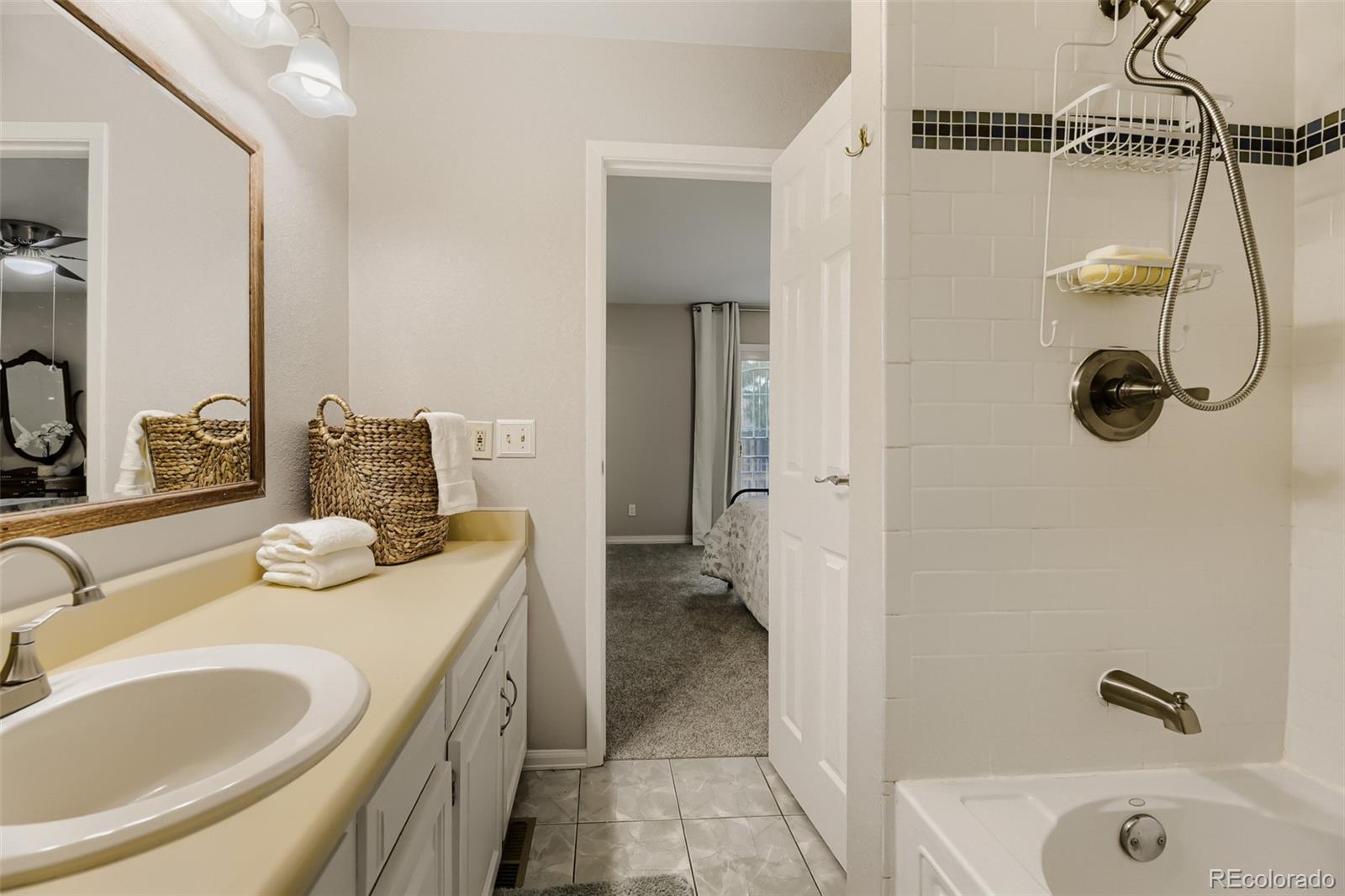 MLS Image #17 for 14990 e tufts place,aurora, Colorado