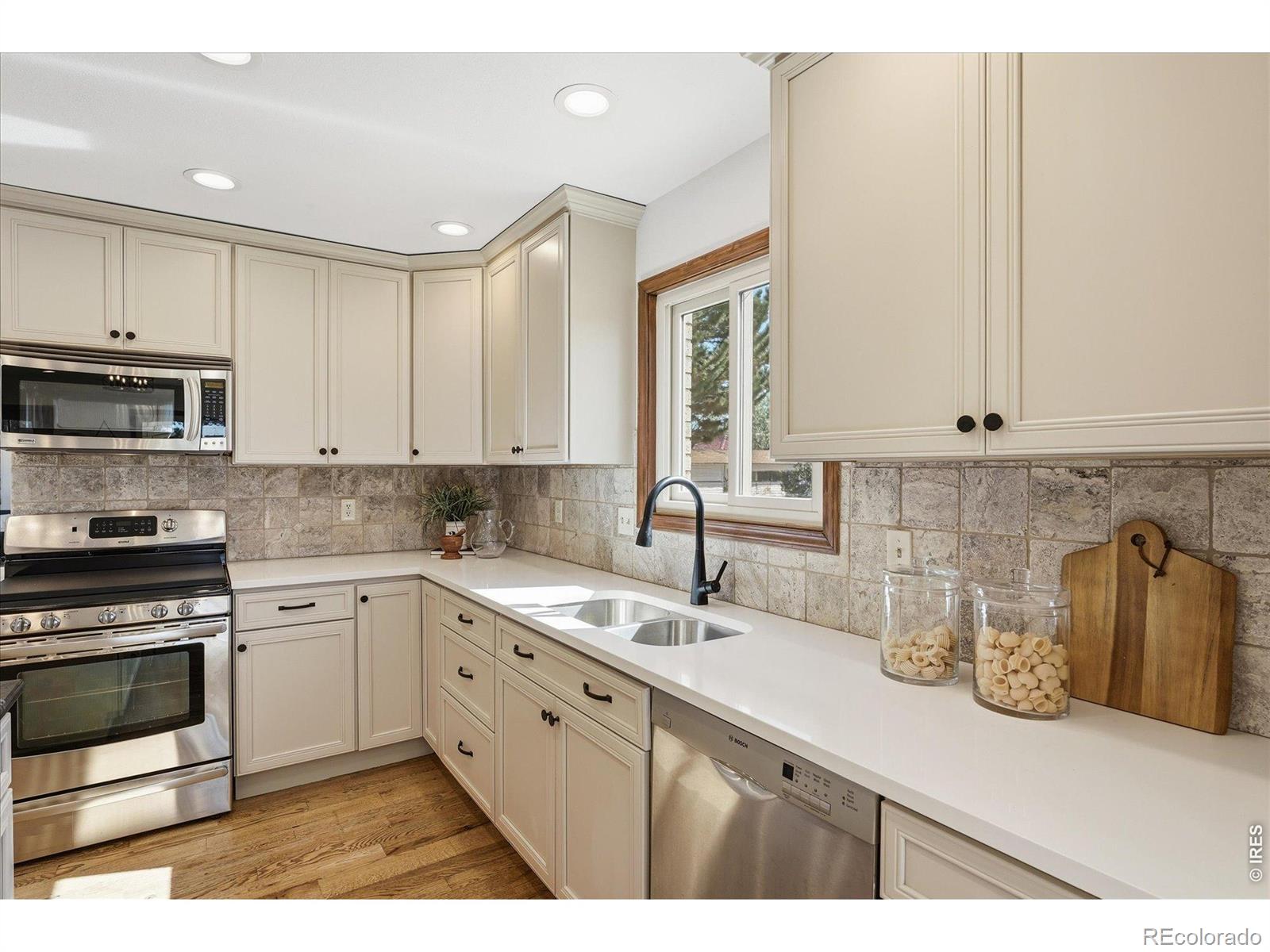 MLS Image #13 for 13501  lowell boulevard,broomfield, Colorado