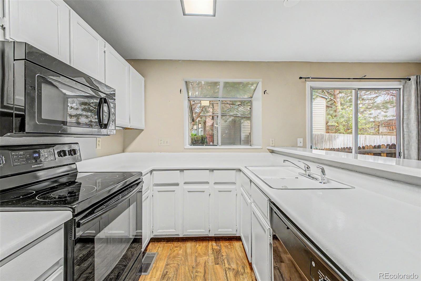 MLS Image #2 for 17365 e rice circle b,aurora, Colorado