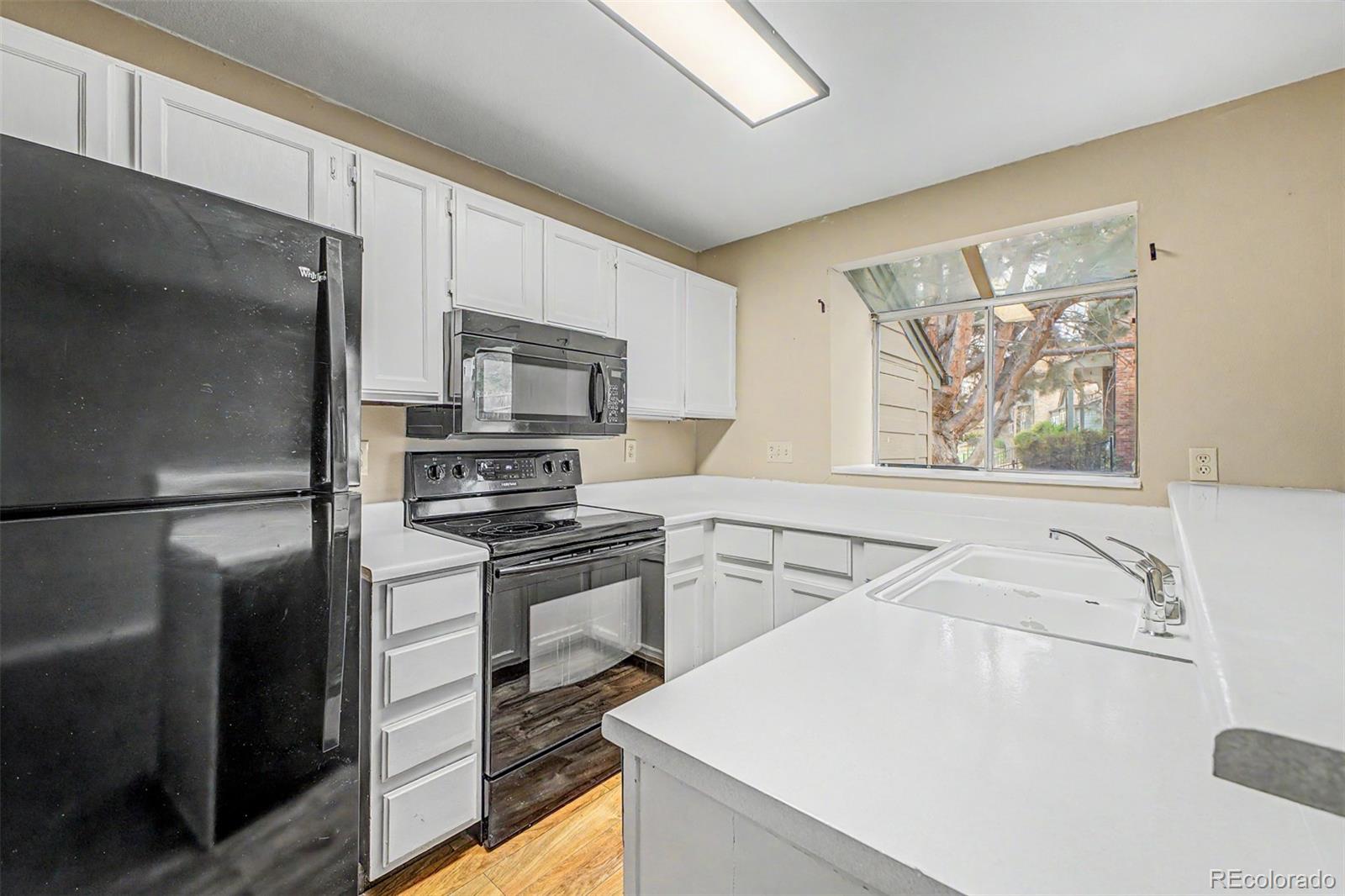MLS Image #3 for 17365 e rice circle b,aurora, Colorado