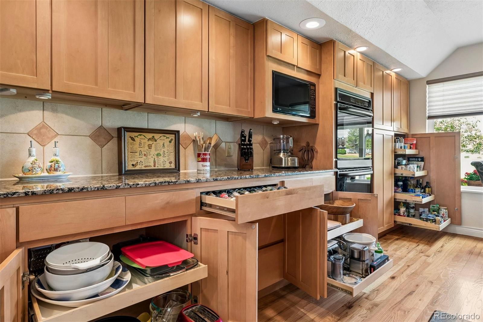 MLS Image #6 for 2446 s vaughn way,aurora, Colorado